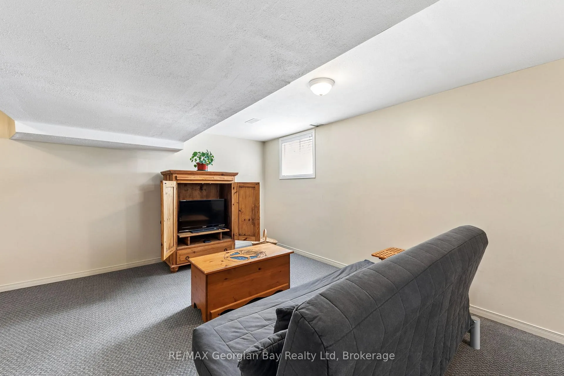 Photo 25 of 133 Oxley Drive, Penetanguishene — HOMEH