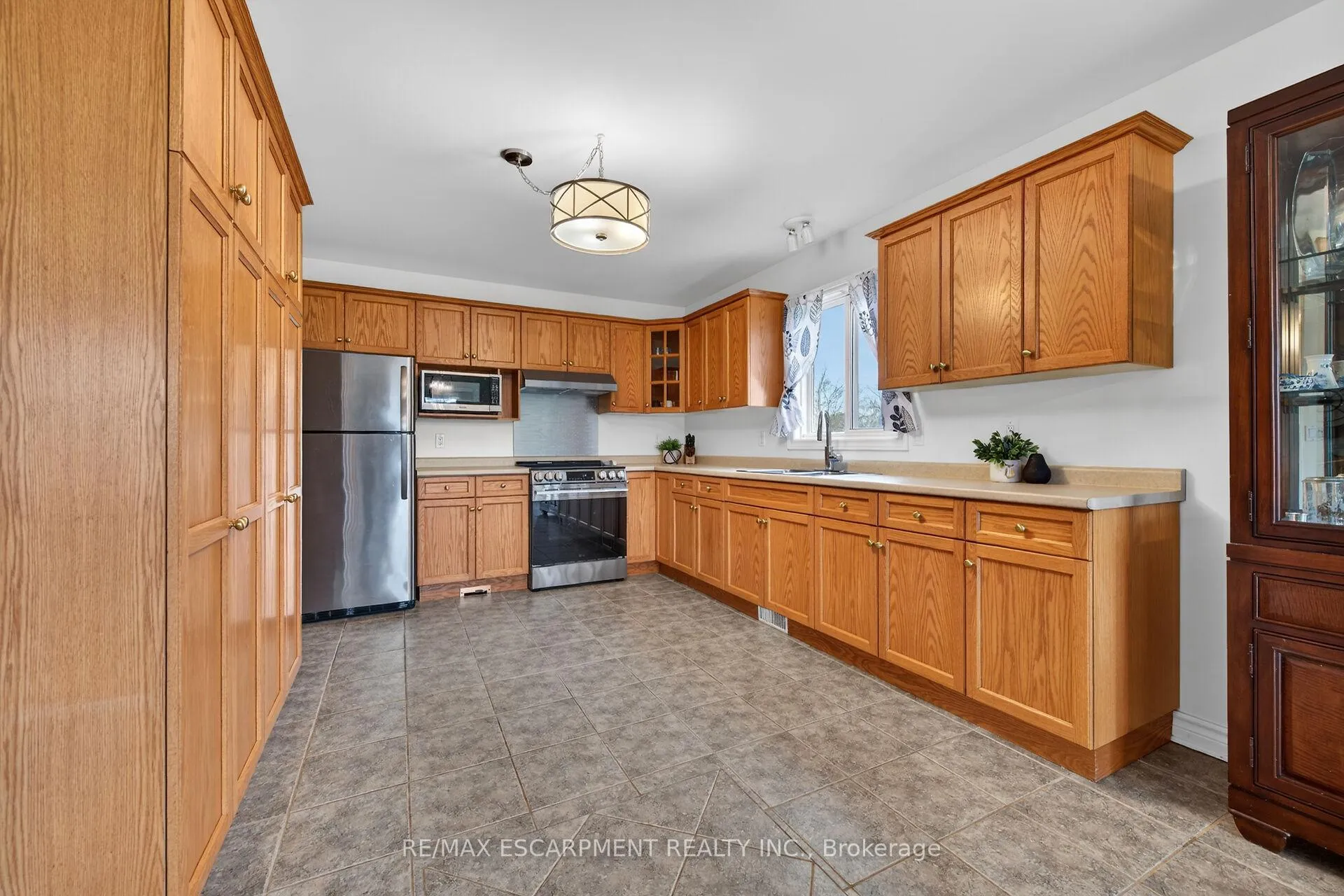 Photo 12 of 8151 Hwy 3, Haldimand, Dunnville — HOMEH