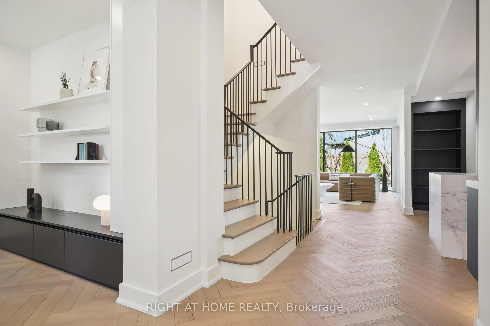 Photo 5 of 2187 Lakeshore Road, Burlington, Brant — HOMEH