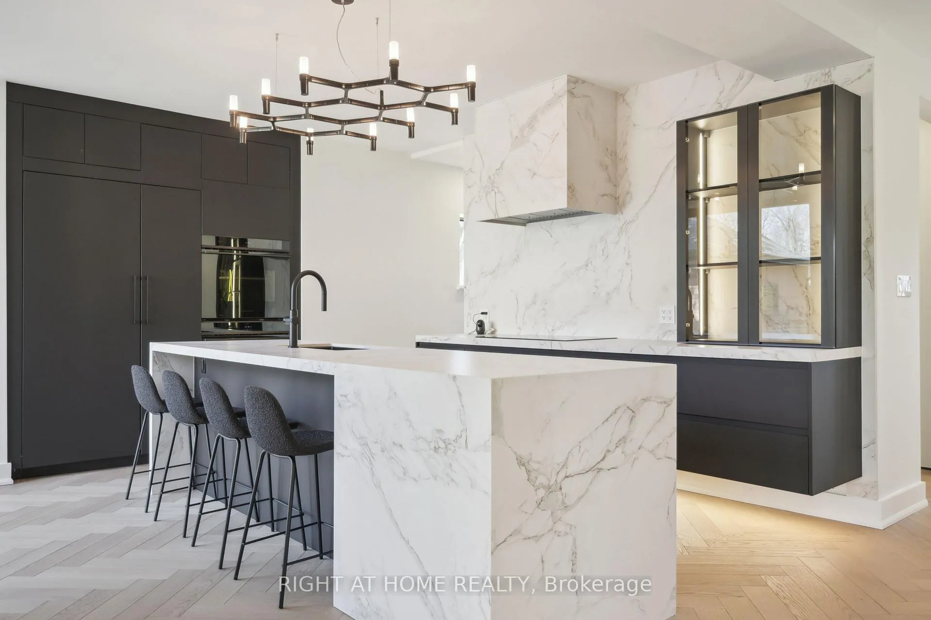 Photo 7 of 2187 Lakeshore Road, Burlington, Brant — HOMEH