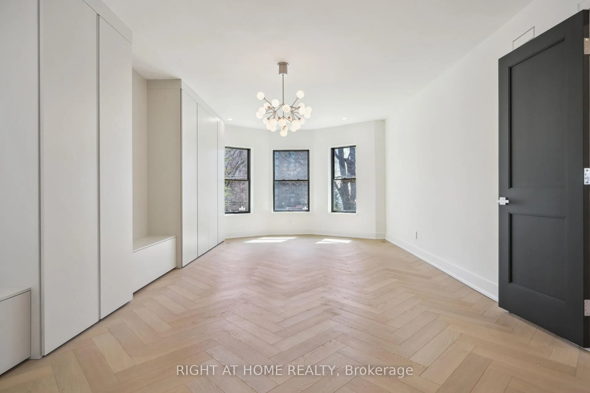 Photo 14 of 2187 Lakeshore Road, Burlington, Brant — HOMEH