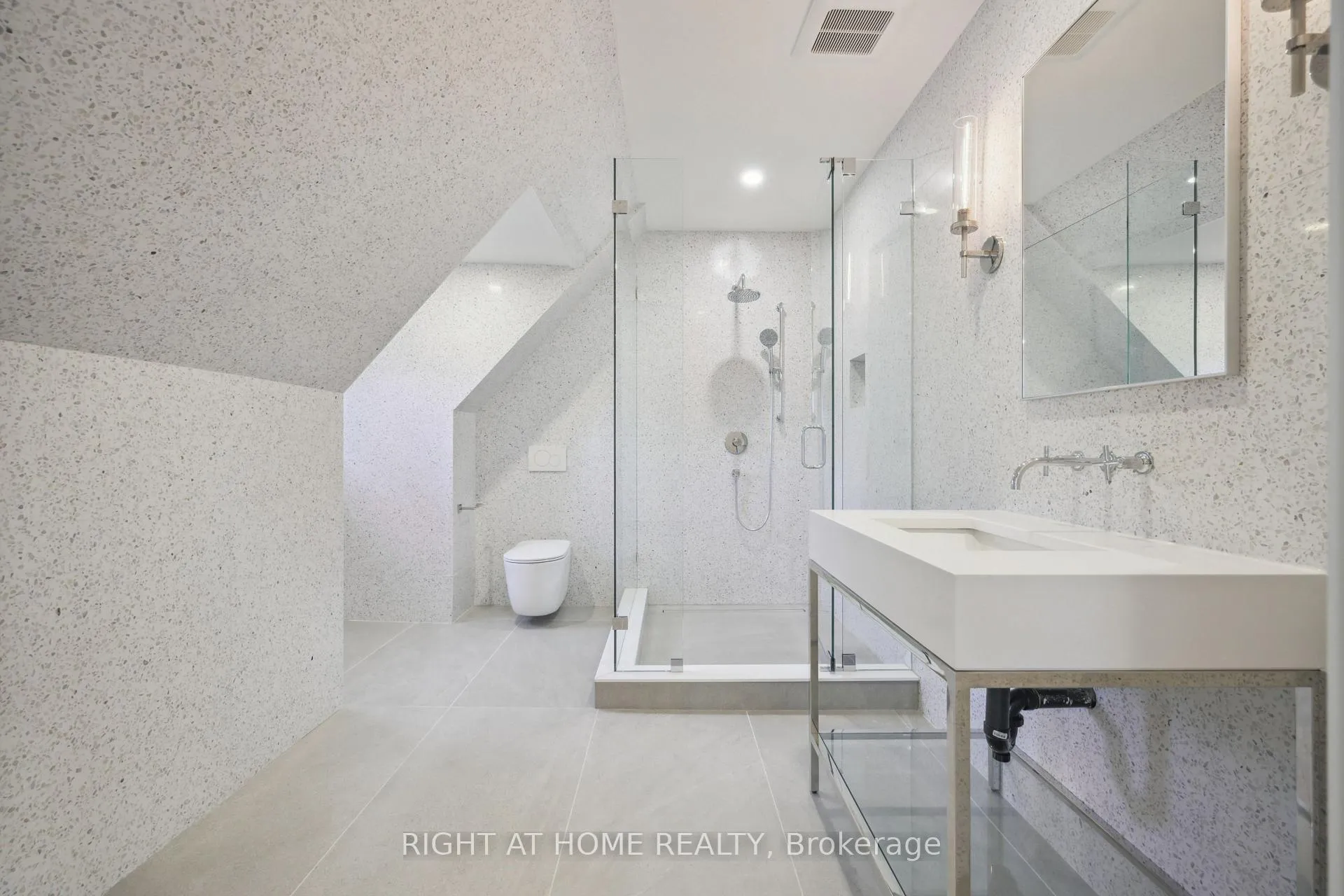 Photo 19 of 2187 Lakeshore Road, Burlington, Brant — HOMEH