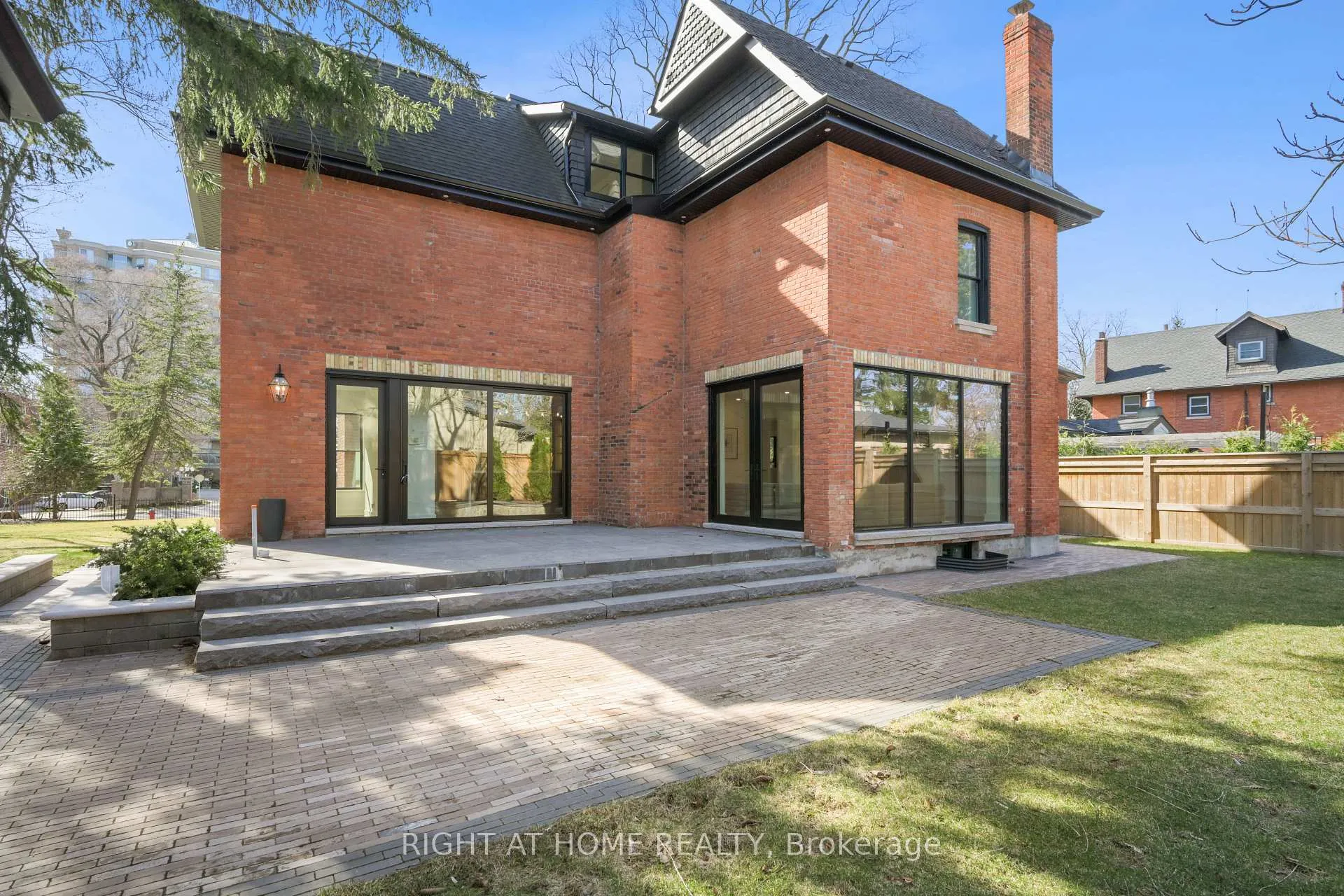 Photo 22 of 2187 Lakeshore Road, Burlington, Brant — HOMEH
