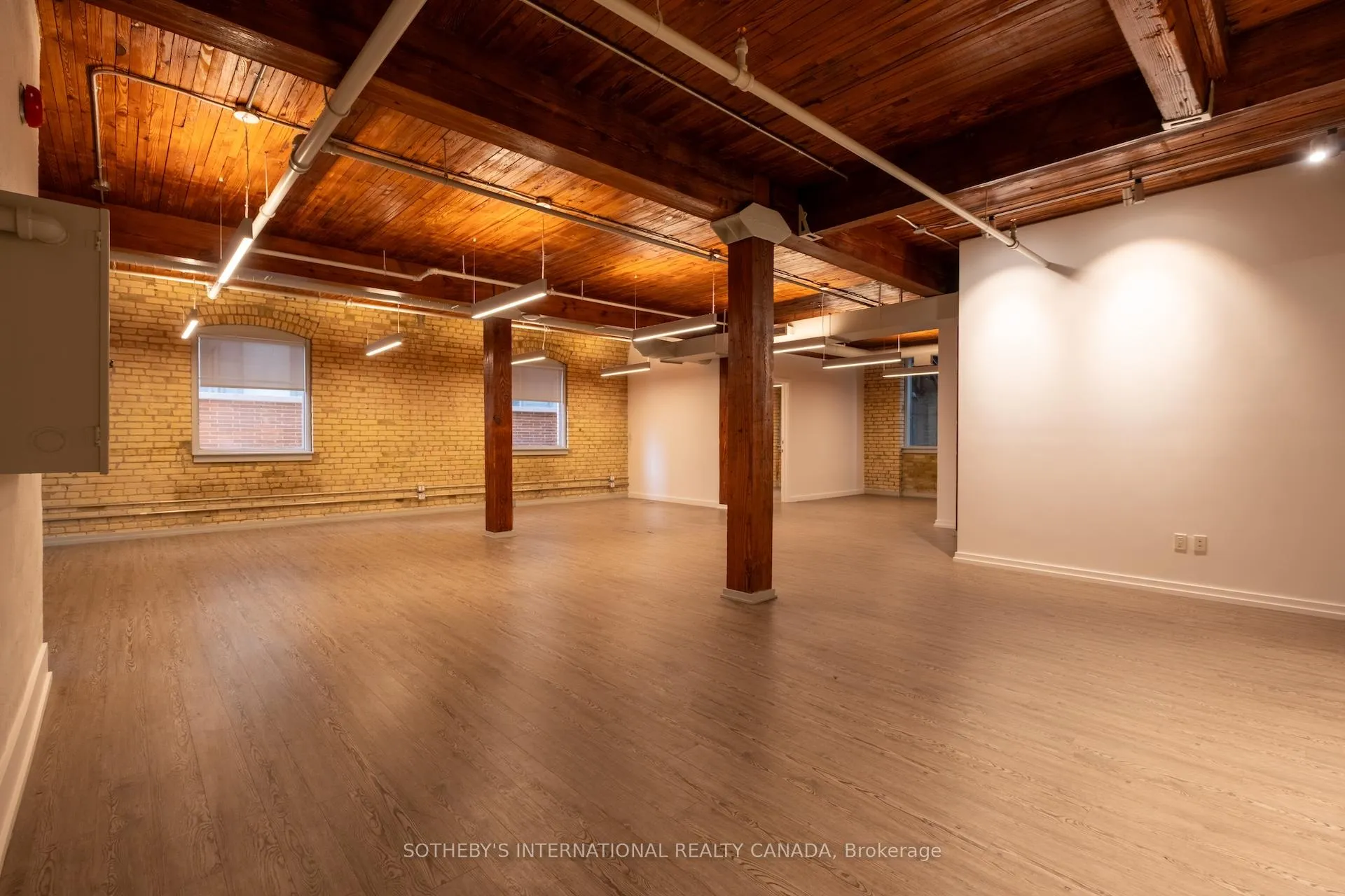 Photo 34 of 18 Gloucester Lane, Toronto, Church-Yonge Corridor — HOMEH