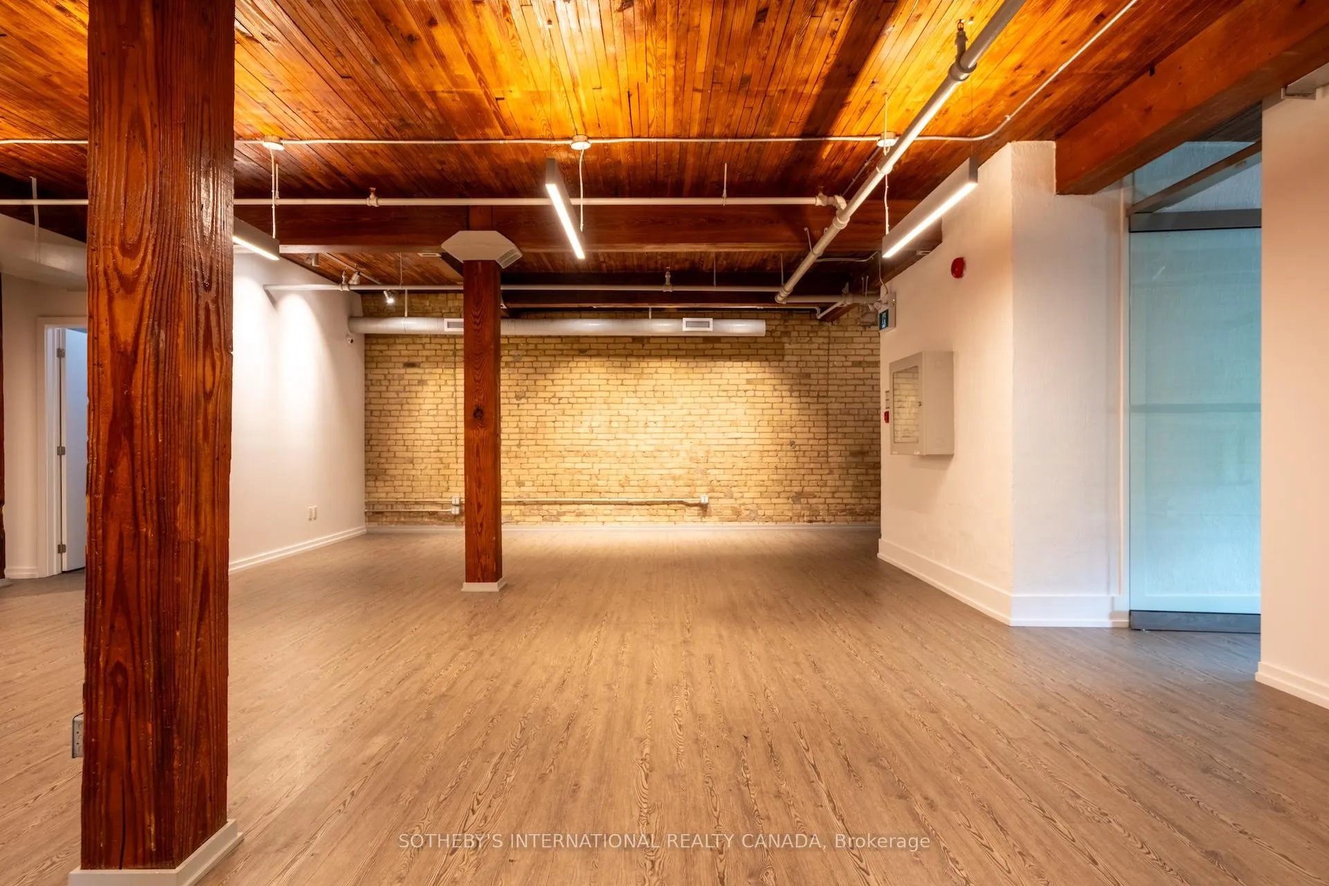 Photo 36 of 18 Gloucester Lane, Toronto, Church-Yonge Corridor — HOMEH