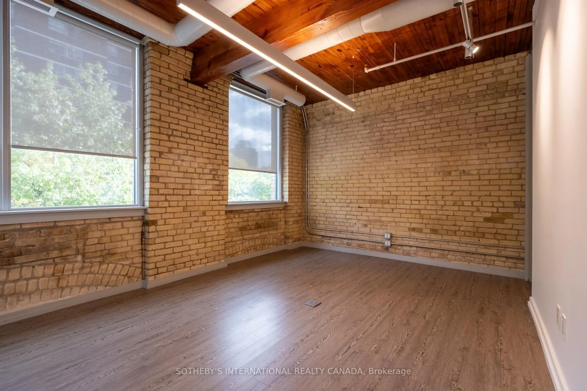 Photo 37 of 18 Gloucester Lane, Toronto, Church-Yonge Corridor — HOMEH