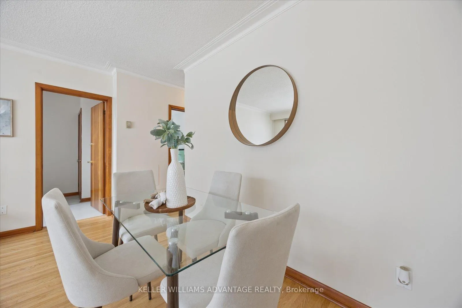 Photo 9 of 118 Silver Birch Avenue, Toronto, The Beaches — HOMEH
