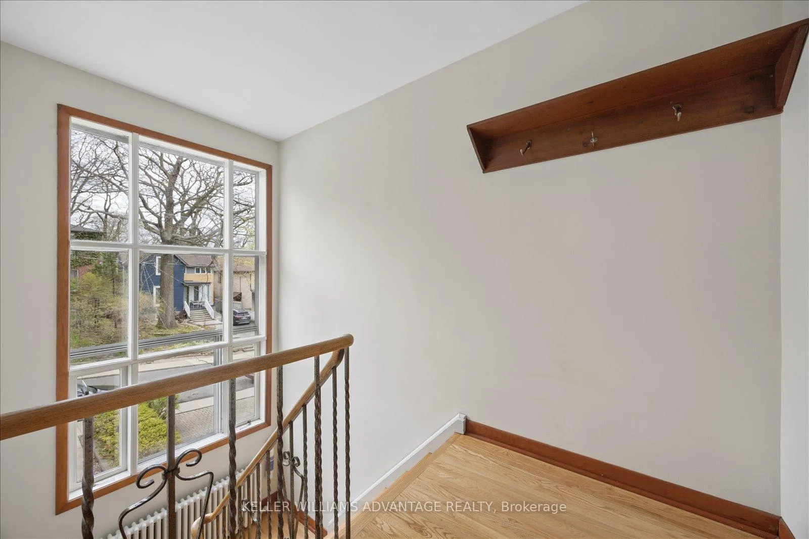 Photo 20 of 118 Silver Birch Avenue, Toronto, The Beaches — HOMEH
