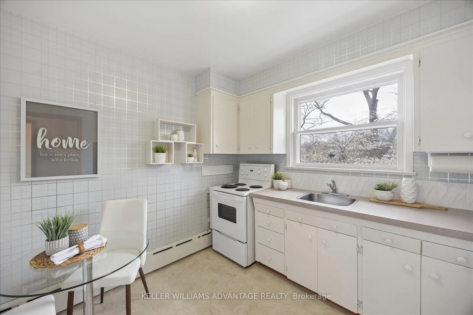 Photo 26 of 118 Silver Birch Avenue, Toronto, The Beaches — HOMEH