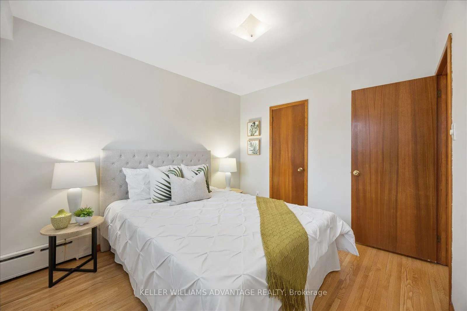 Photo 33 of 118 Silver Birch Avenue, Toronto, The Beaches — HOMEH