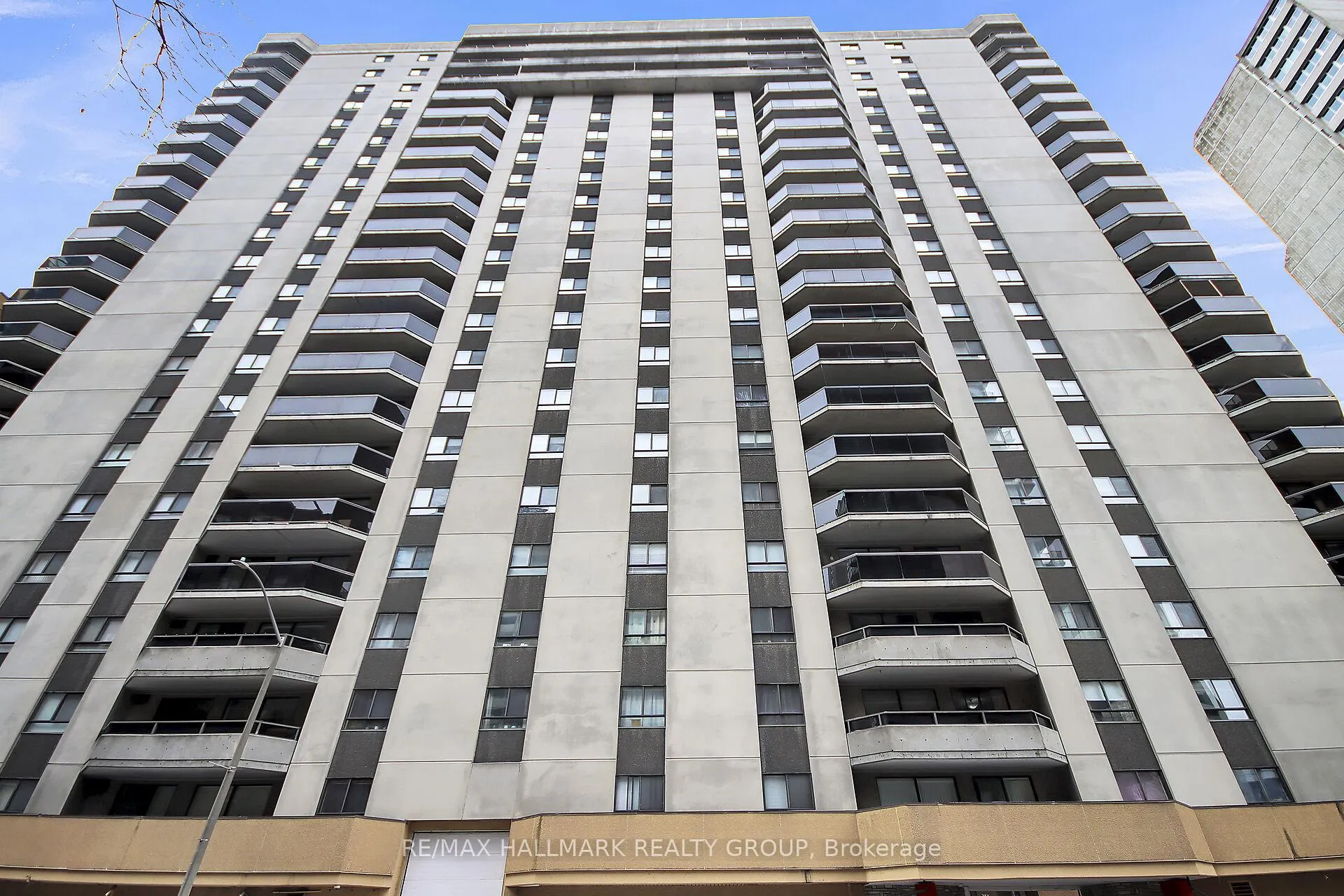 Photo 2 of Unit 503, 470 Laurier Avenue W, Ottawa, Ottawa Centre — HOMEH