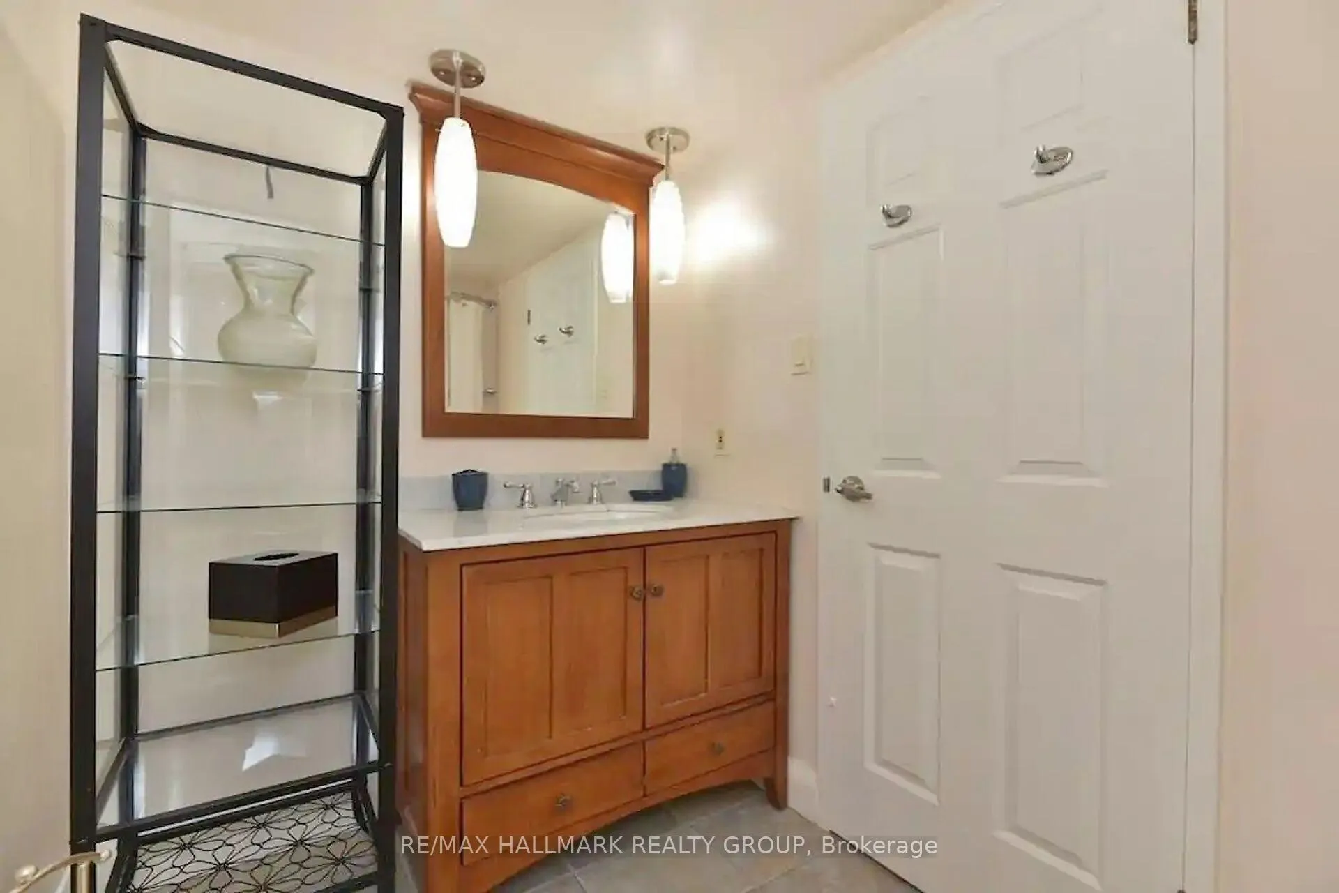 Photo 13 of Unit 503, 470 Laurier Avenue W, Ottawa, Ottawa Centre — HOMEH