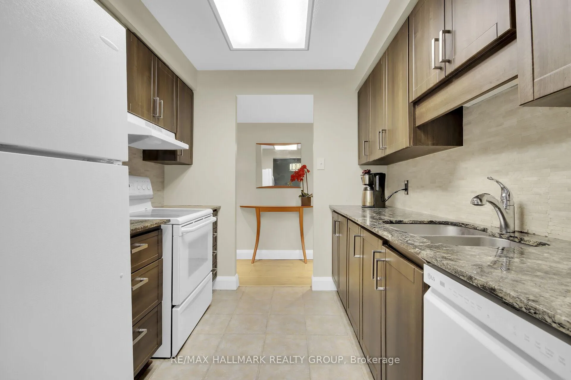 Photo 31 of Unit 503, 470 Laurier Avenue W, Ottawa, Ottawa Centre — HOMEH