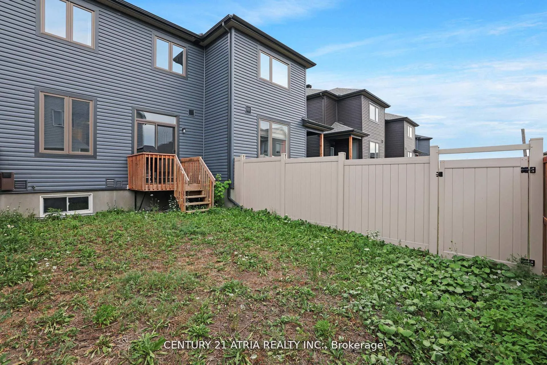 Photo 6 of 14 Rookie Crescent, Ottawa, Kanata - Emerald Meadows/Trailwest — HOMEH
