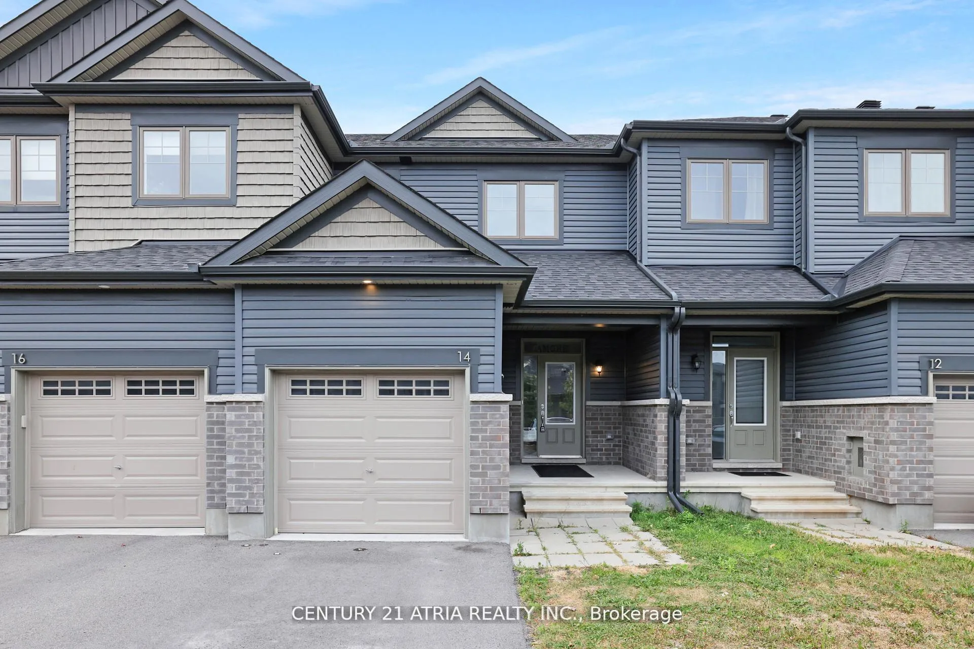 Photo 8 of 14 Rookie Crescent, Ottawa, Kanata - Emerald Meadows/Trailwest — HOMEH