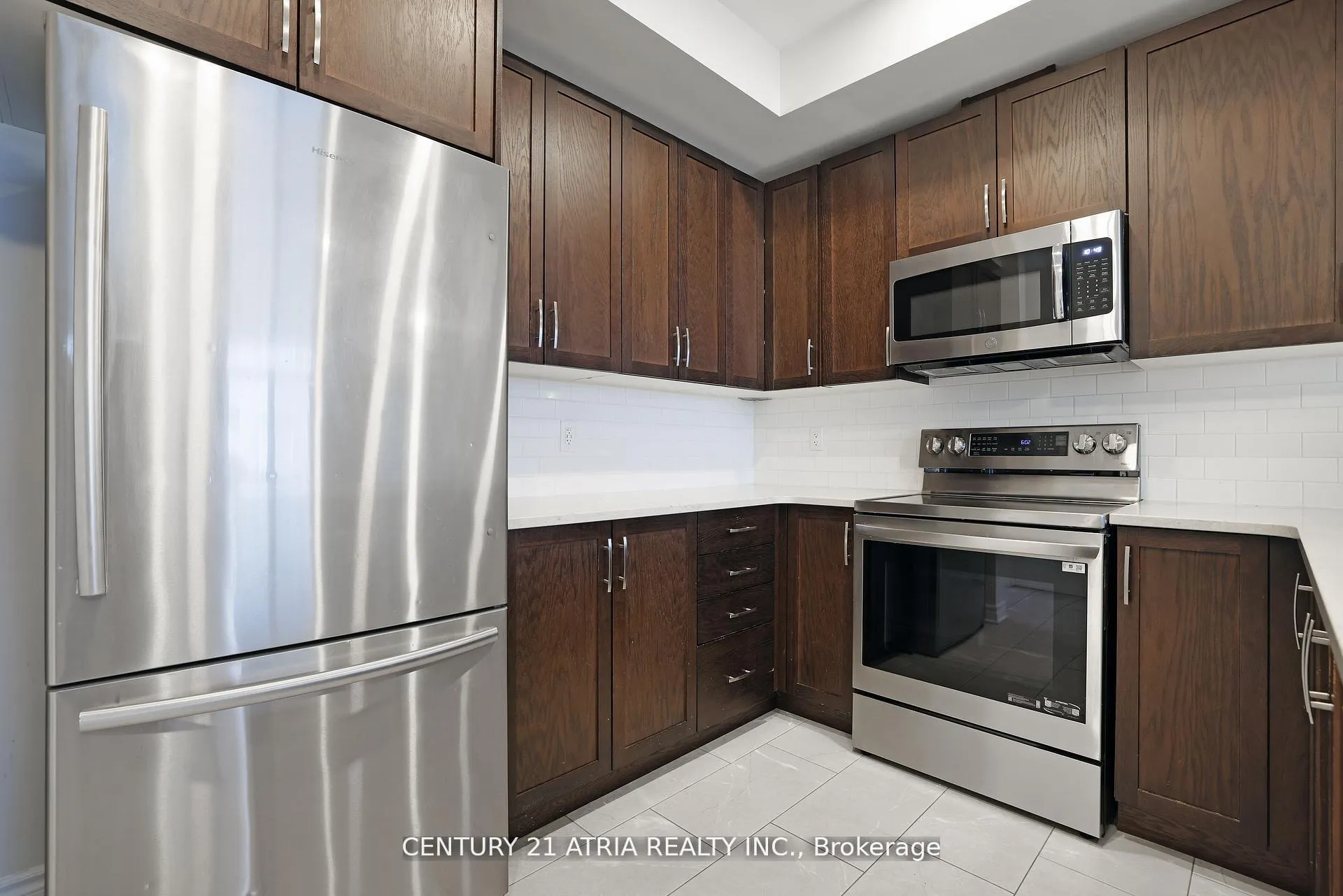 Photo 14 of 14 Rookie Crescent, Ottawa, Kanata - Emerald Meadows/Trailwest — HOMEH