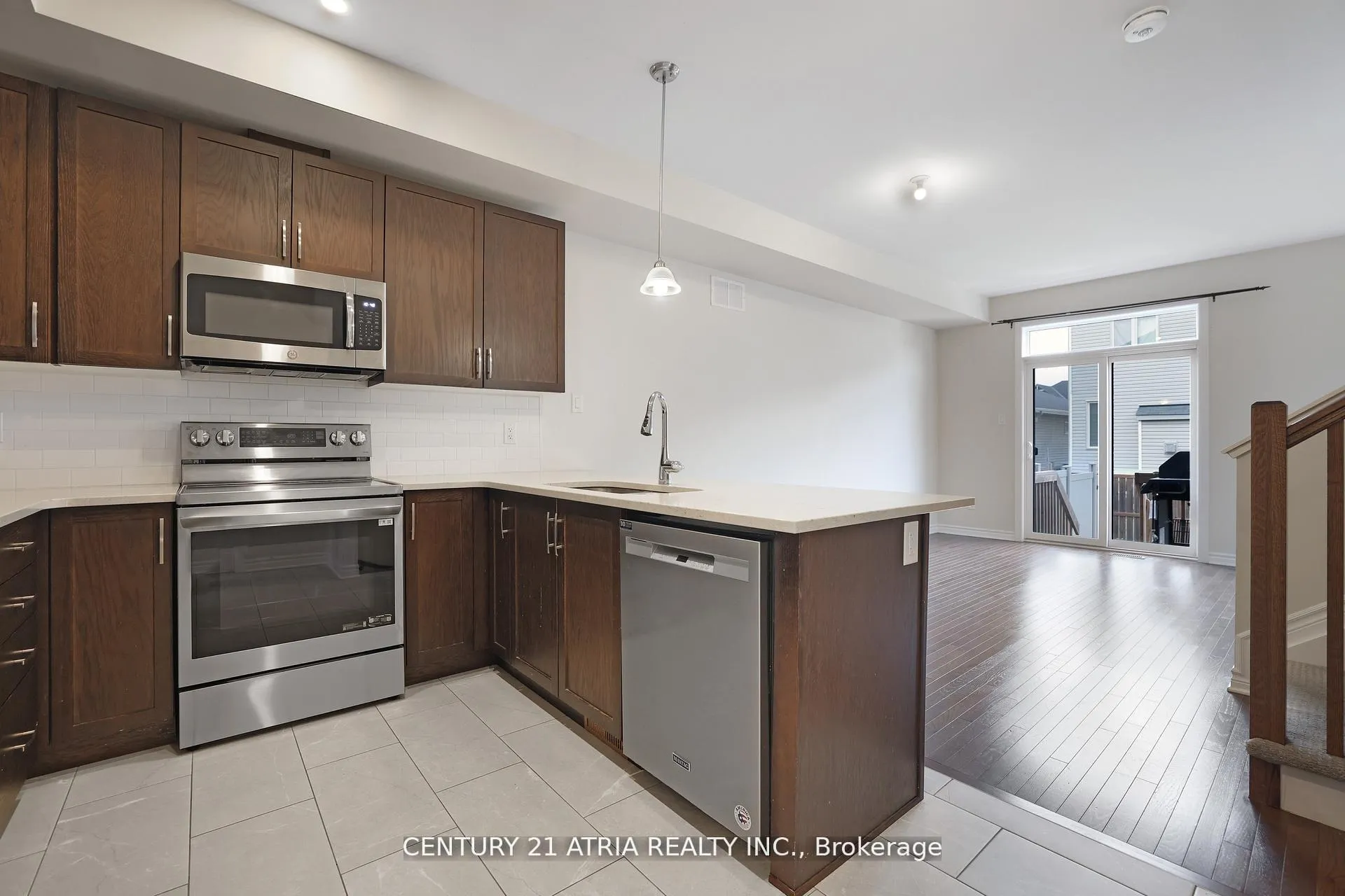 Photo 30 of 14 Rookie Crescent, Ottawa, Kanata - Emerald Meadows/Trailwest — HOMEH
