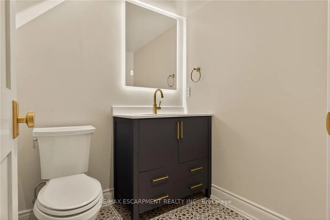 Photo 37 of 393 Hess Street S, Hamilton, Durand — HOMEH