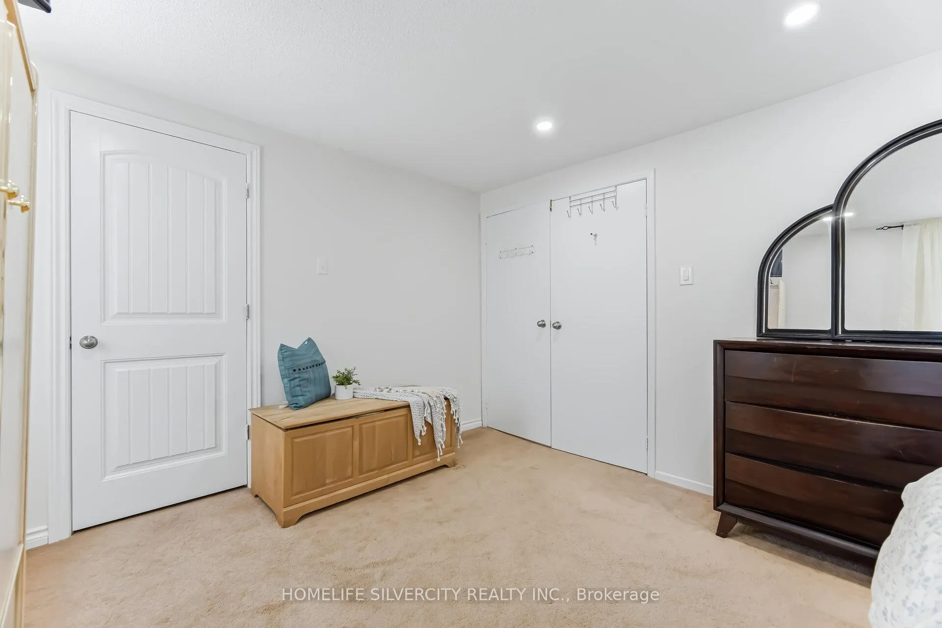 Photo 19 of Unit 100, 45 Hansen Road, Brampton, Madoc — HOMEH