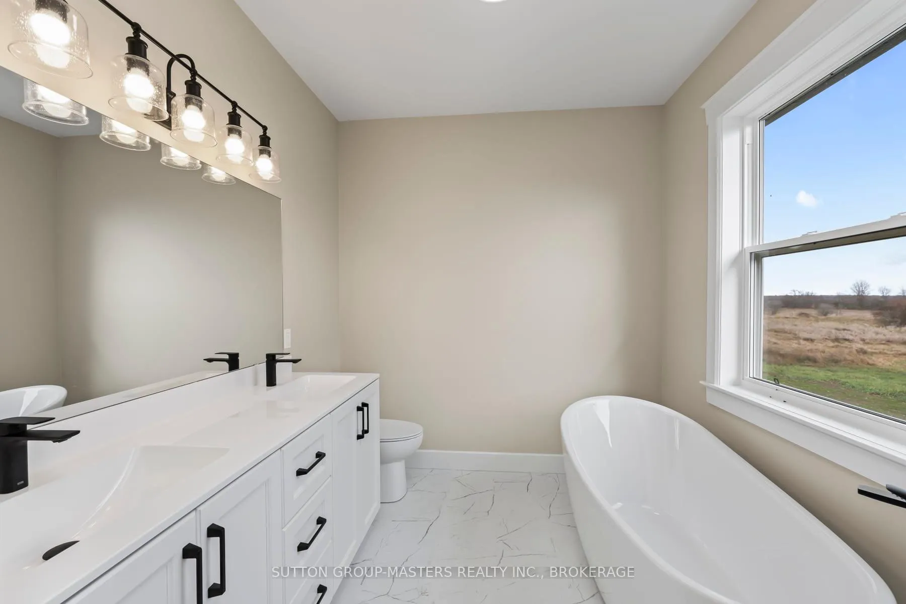 Photo 19 of 3893 Round Lake Road W, Frontenac, Frontenac South — HOMEH