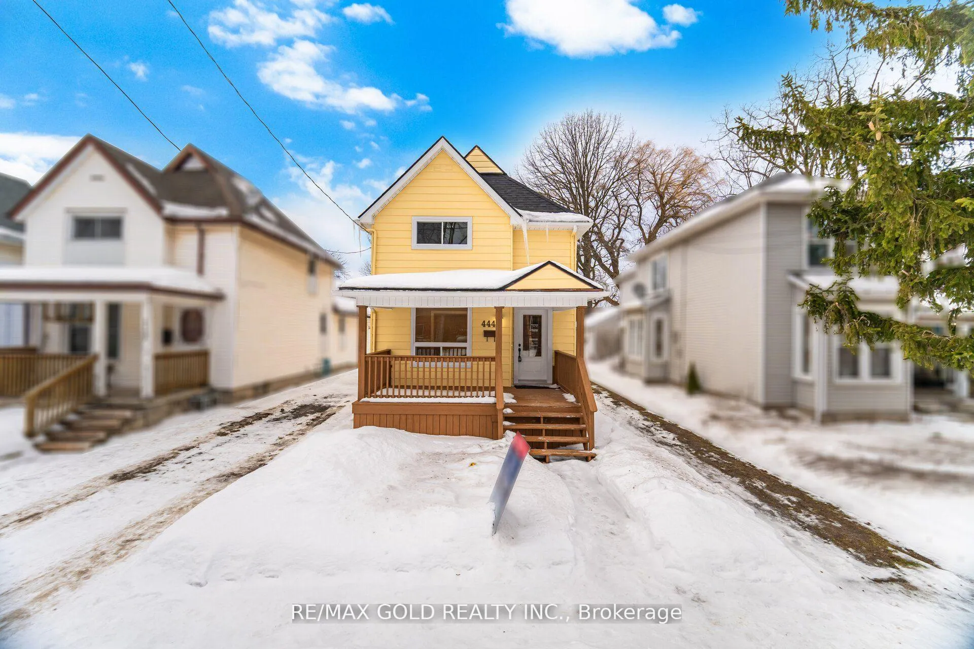 Photo 2 of 4445 Simcoe Street, Niagara Falls, Downtown — HOMEH
