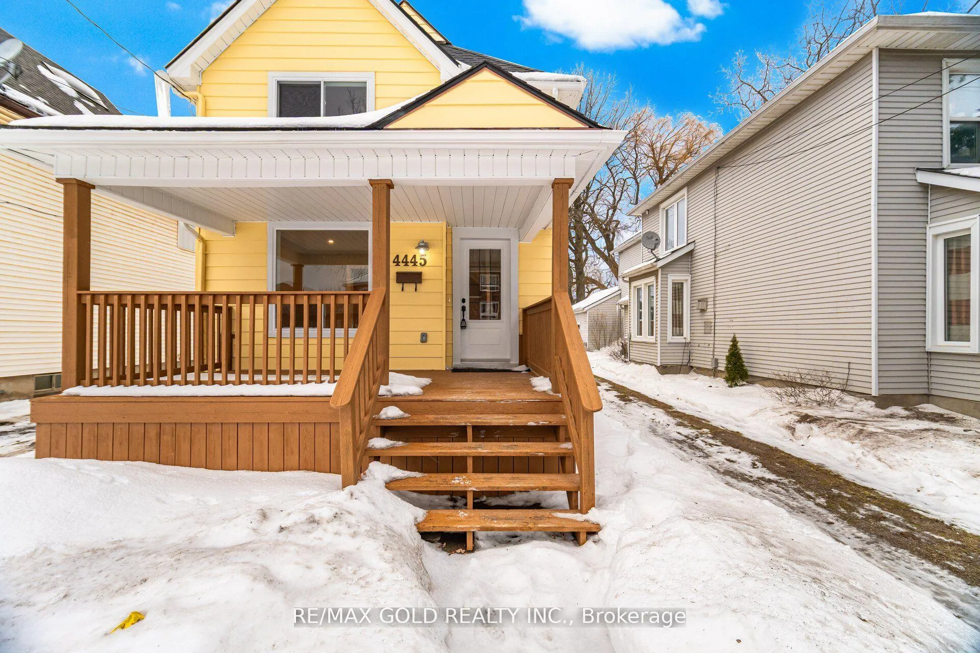 Photo 6 of 4445 Simcoe Street, Niagara Falls, Downtown — HOMEH