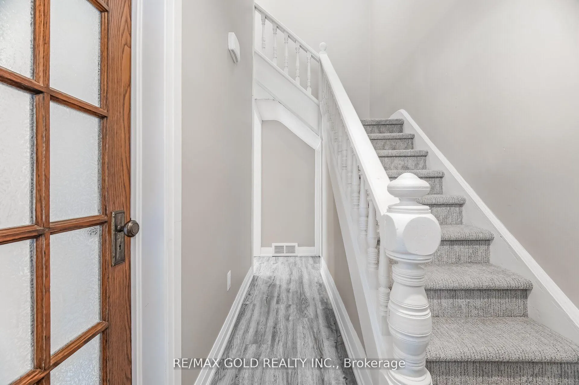 Photo 11 of 4445 Simcoe Street, Niagara Falls, Downtown — HOMEH
