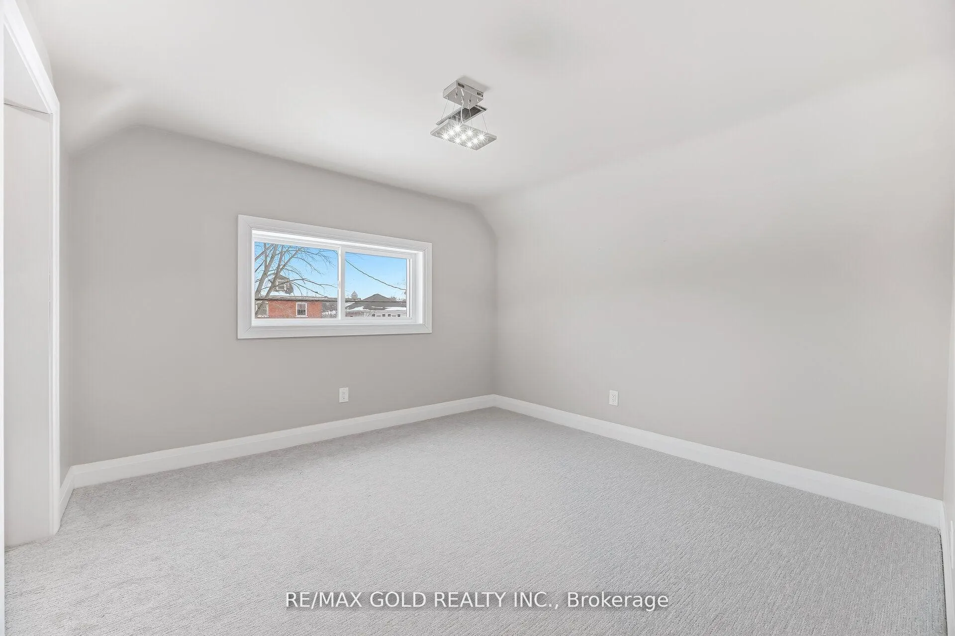 Photo 28 of 4445 Simcoe Street, Niagara Falls, Downtown — HOMEH