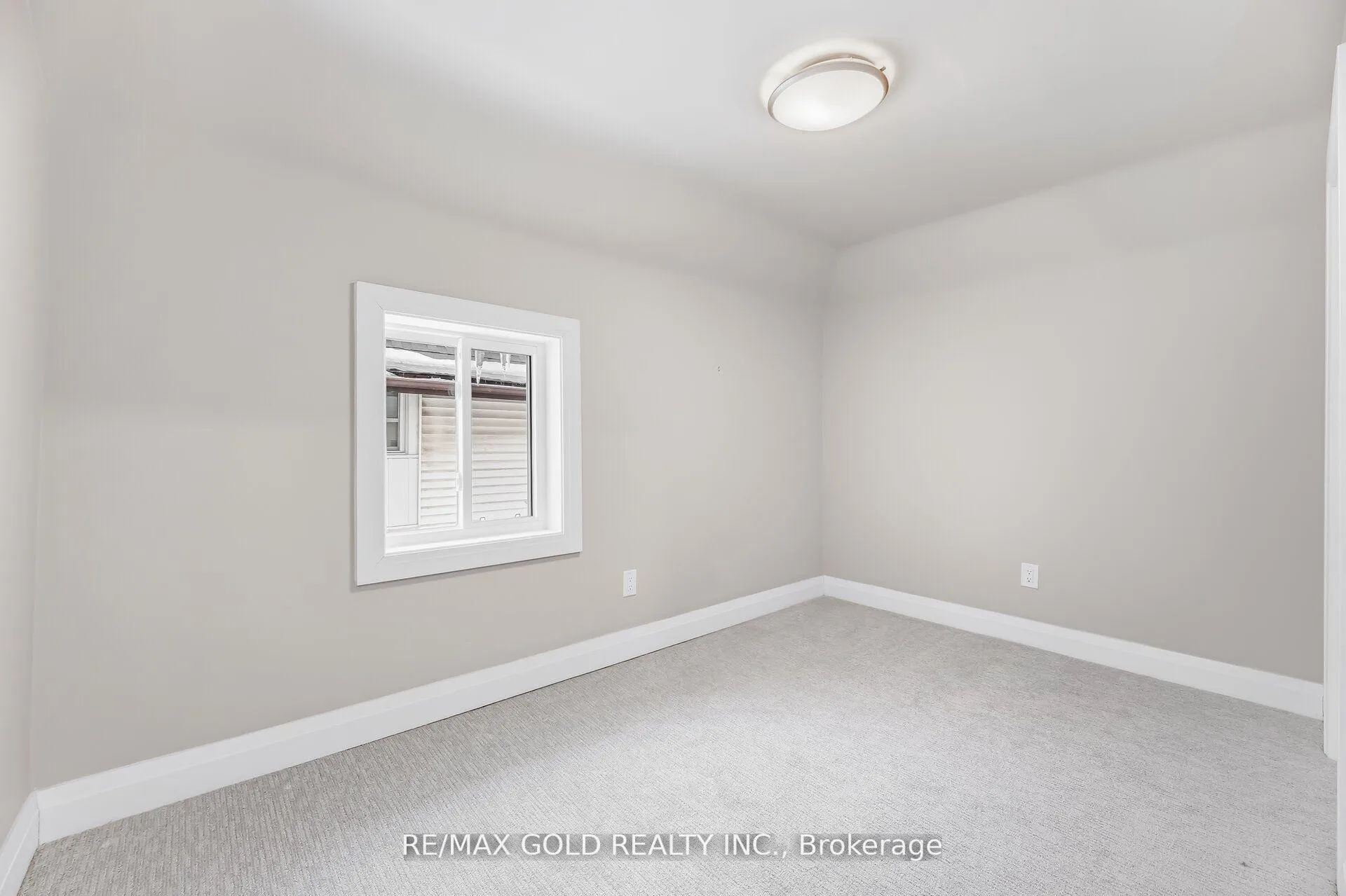 Photo 32 of 4445 Simcoe Street, Niagara Falls, Downtown — HOMEH