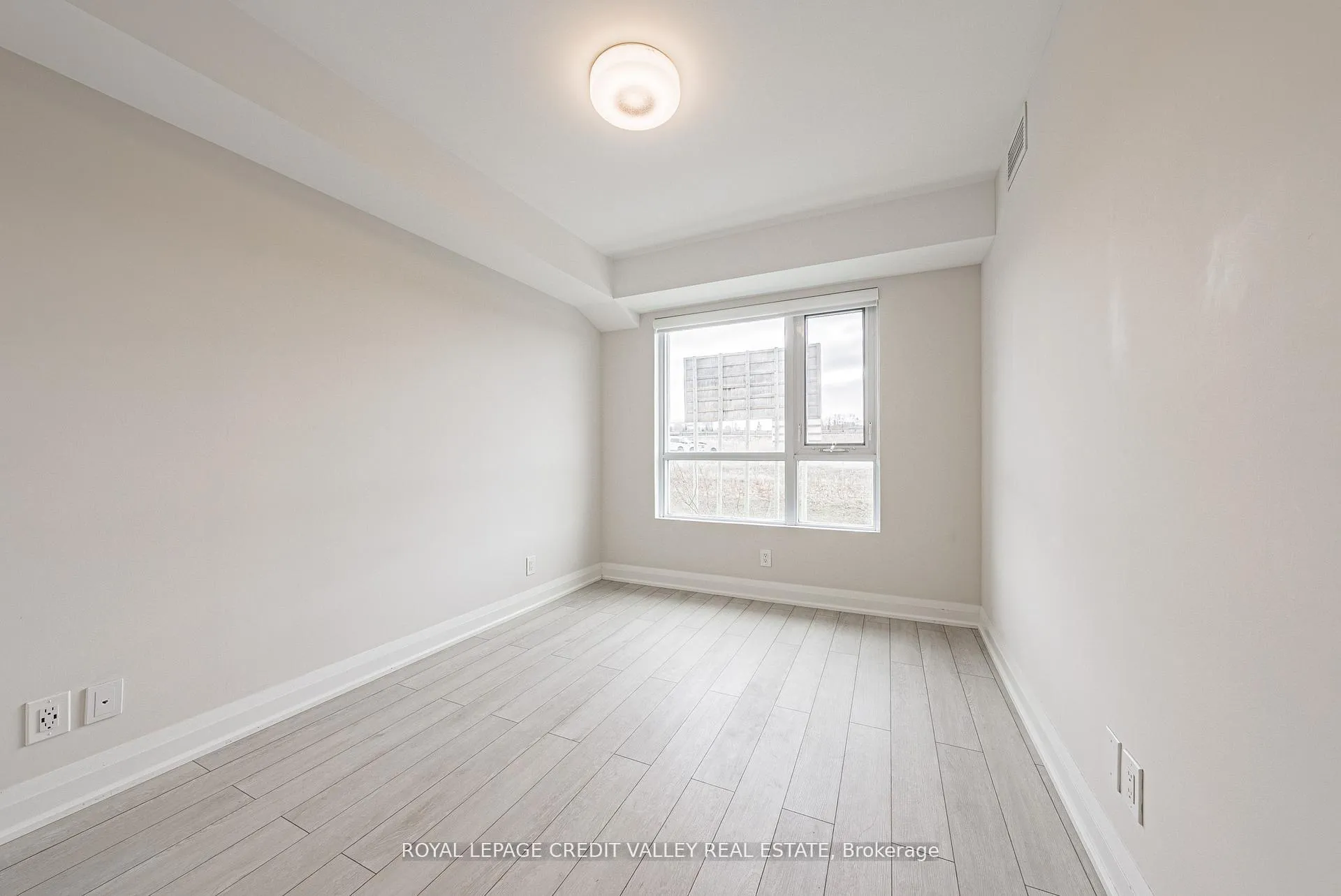 Photo 24 of Unit 317, 58 Lakeside Terrace, Barrie, Little Lake — HOMEH