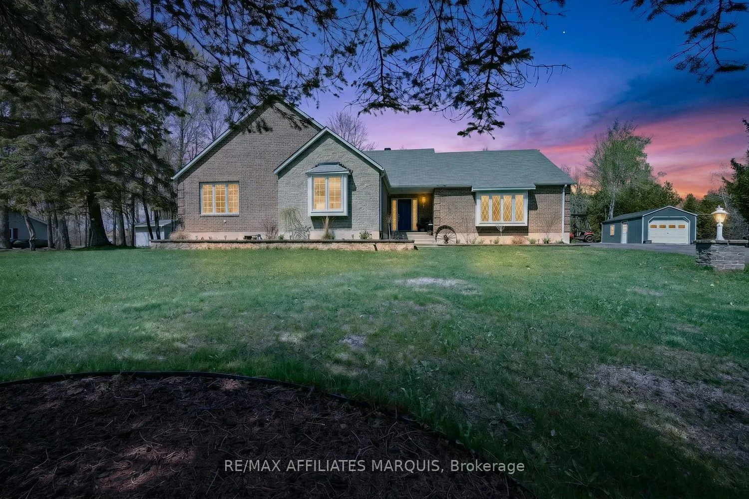 Photo 1 of 8 Tudor Circle, Rideau Lakes, Rideau Lakes (South Elmsley) Twp — HOMEH
