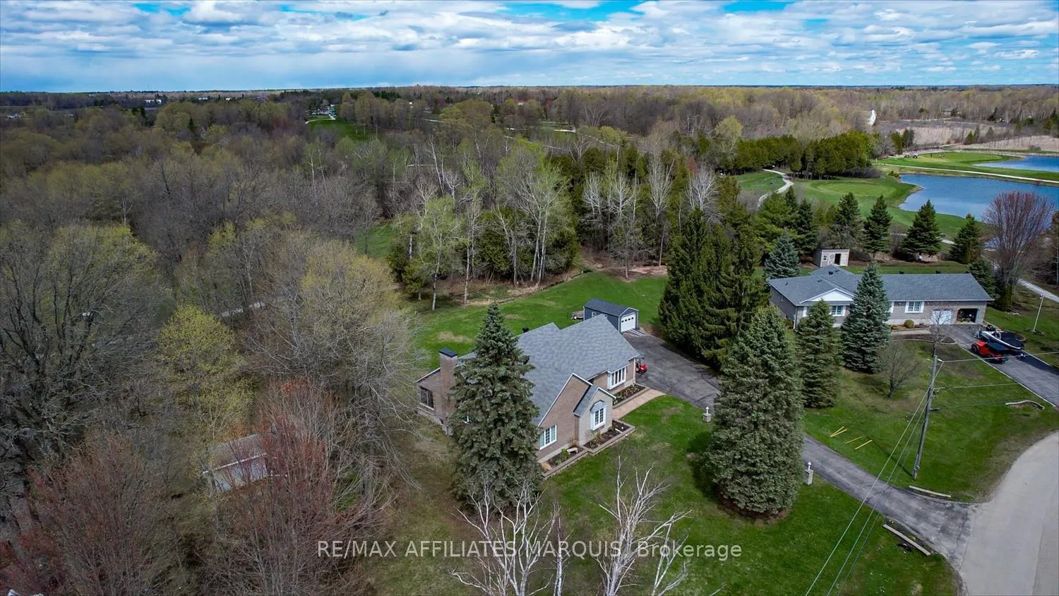 Photo 2 of 8 Tudor Circle, Rideau Lakes, Rideau Lakes (South Elmsley) Twp — HOMEH