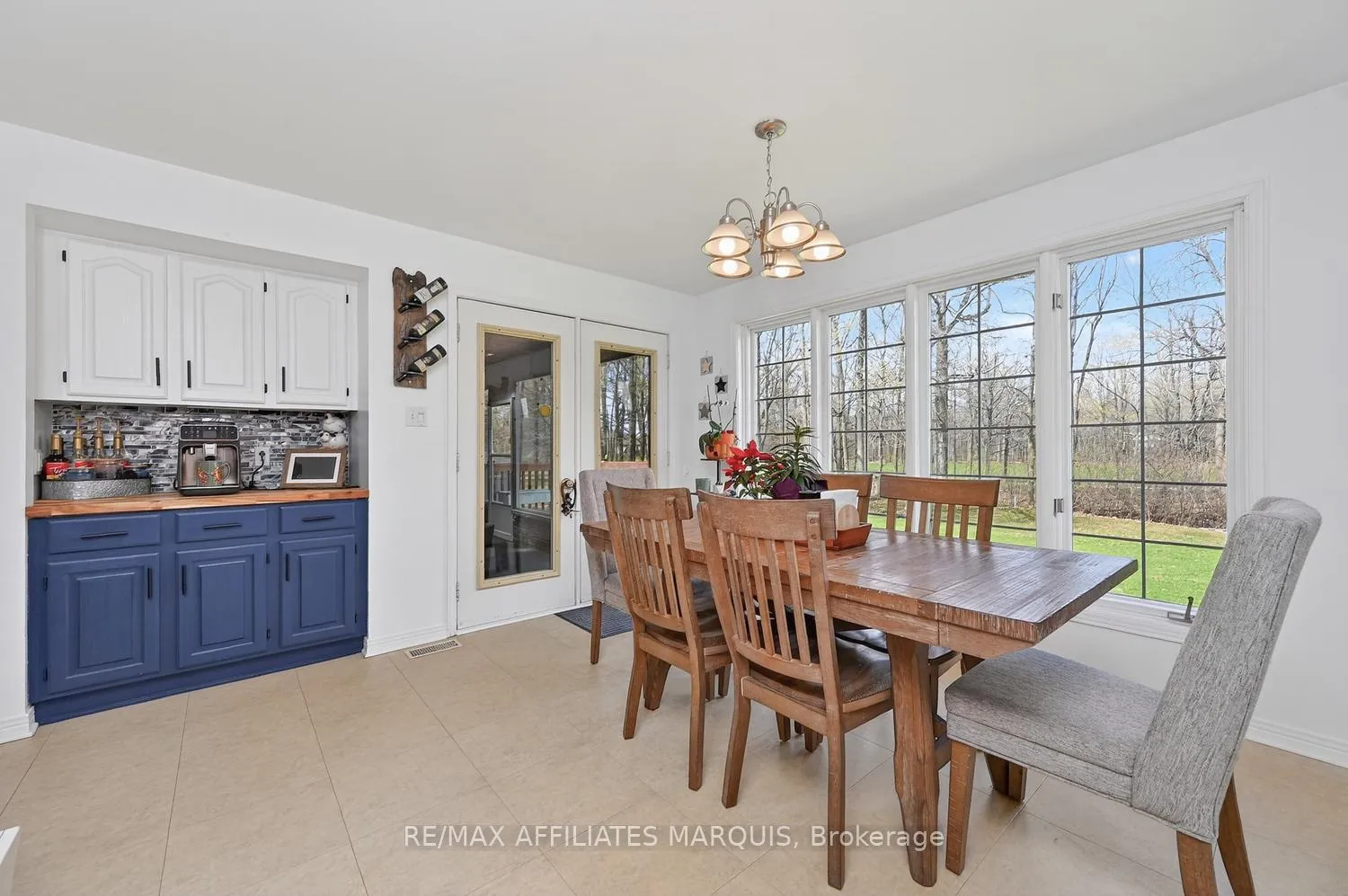 Photo 16 of 8 Tudor Circle, Rideau Lakes, Rideau Lakes (South Elmsley) Twp — HOMEH