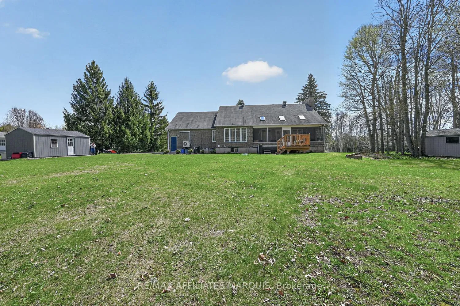 Photo 43 of 8 Tudor Circle, Rideau Lakes, Rideau Lakes (South Elmsley) Twp — HOMEH