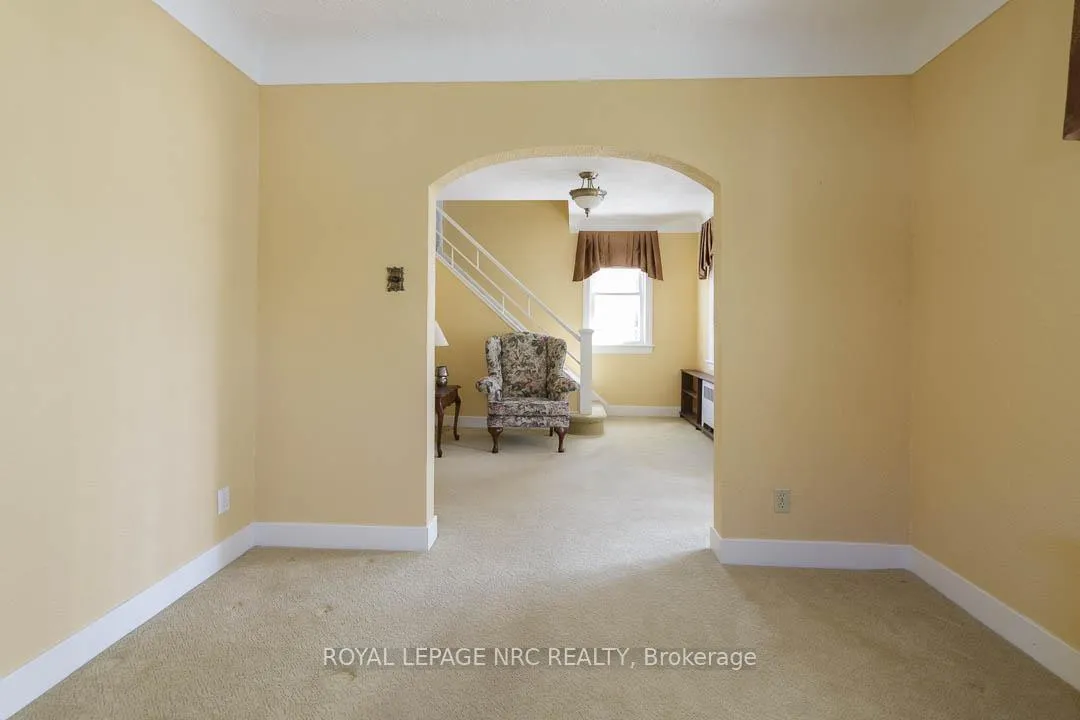 Photo 9 of 248 Wallace Avenue S, Welland, Lincoln/Crowland — HOMEH