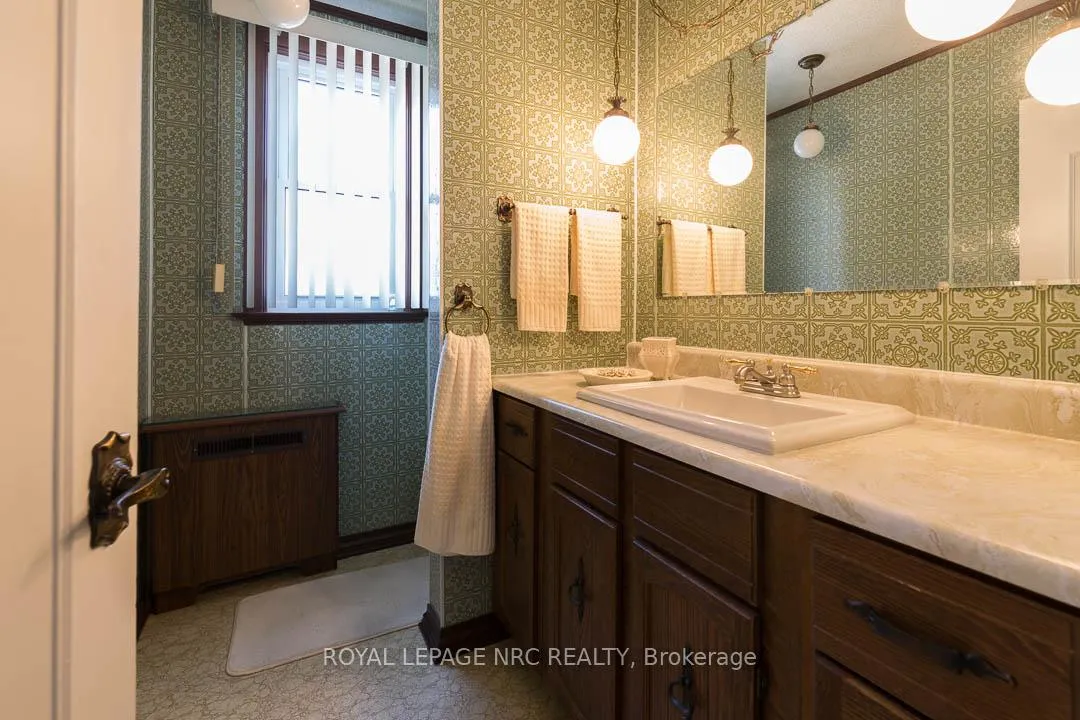 Photo 15 of 248 Wallace Avenue S, Welland, Lincoln/Crowland — HOMEH