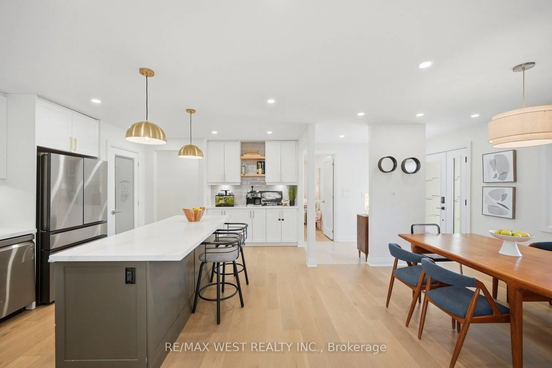 Photo 12 of 4 Avon Court, Whitby, Williamsburg — HOMEH