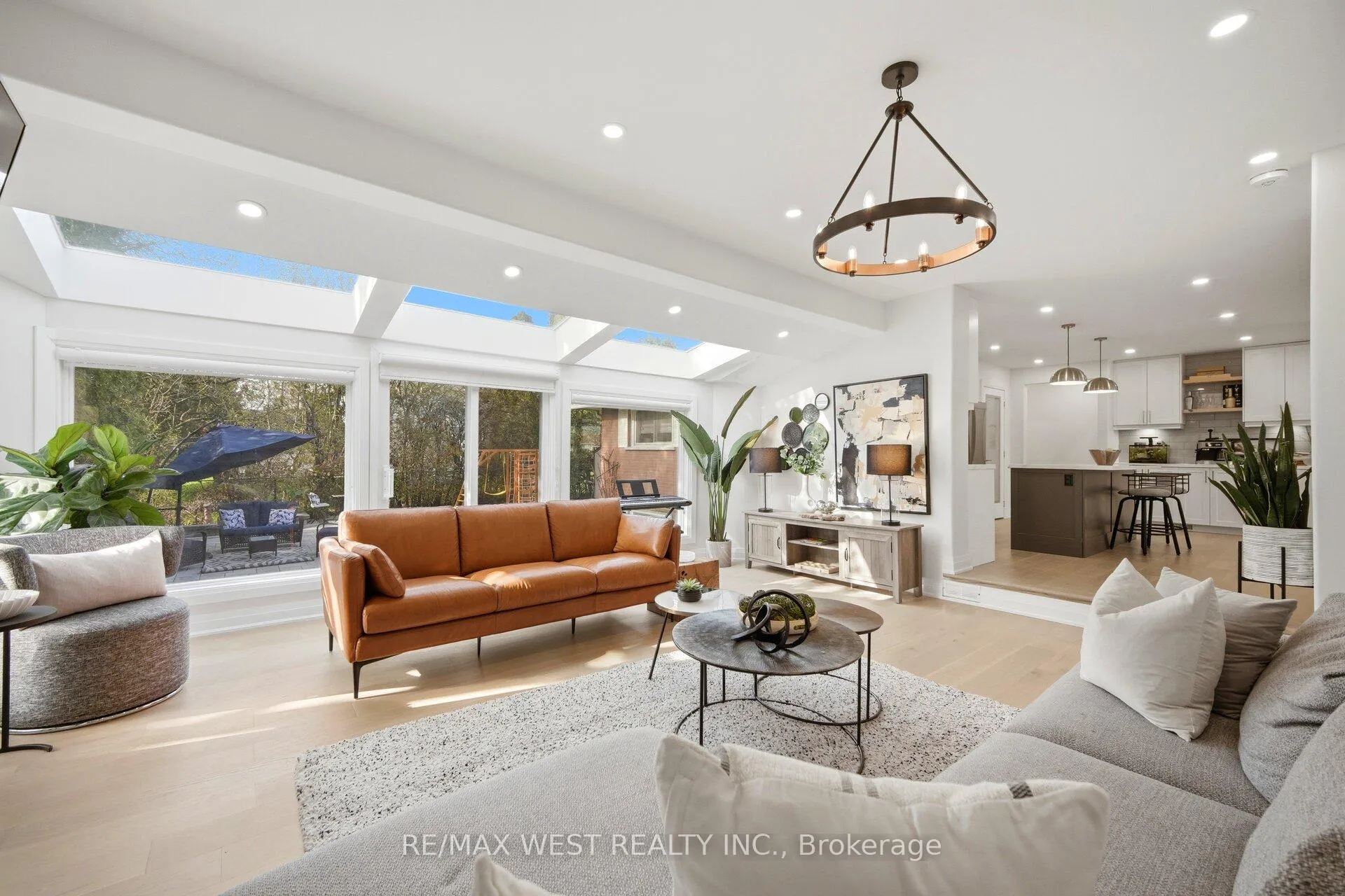 Photo 17 of 4 Avon Court, Whitby, Williamsburg — HOMEH