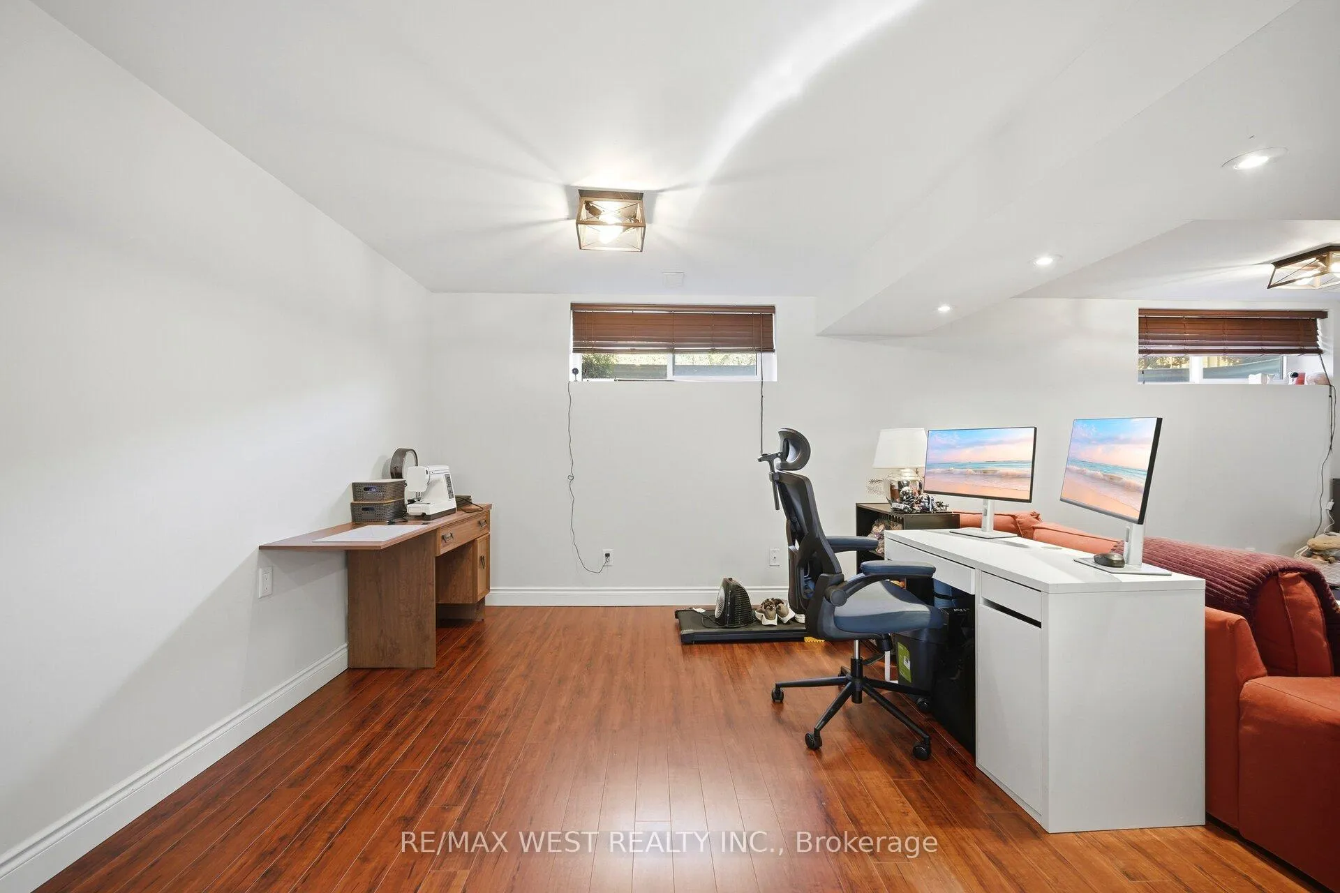 Photo 37 of 4 Avon Court, Whitby, Williamsburg — HOMEH