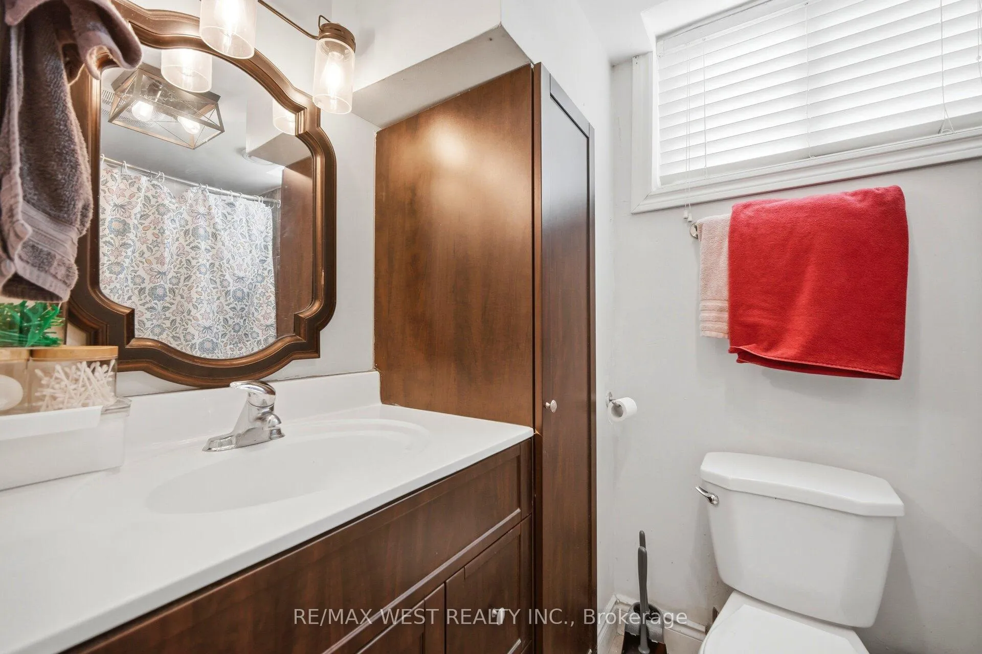 Photo 45 of 4 Avon Court, Whitby, Williamsburg — HOMEH