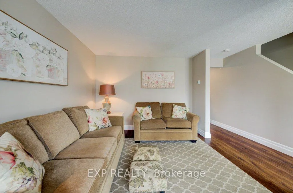 Photo 8 of Unit 34, 180 Marksam Road, Guelph, Willow West/Sugarbush/West Acres — HOMEH