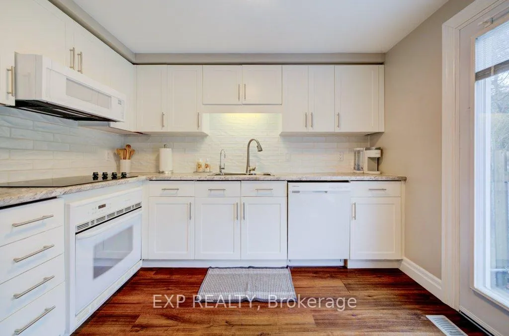Photo 12 of Unit 34, 180 Marksam Road, Guelph, Willow West/Sugarbush/West Acres — HOMEH