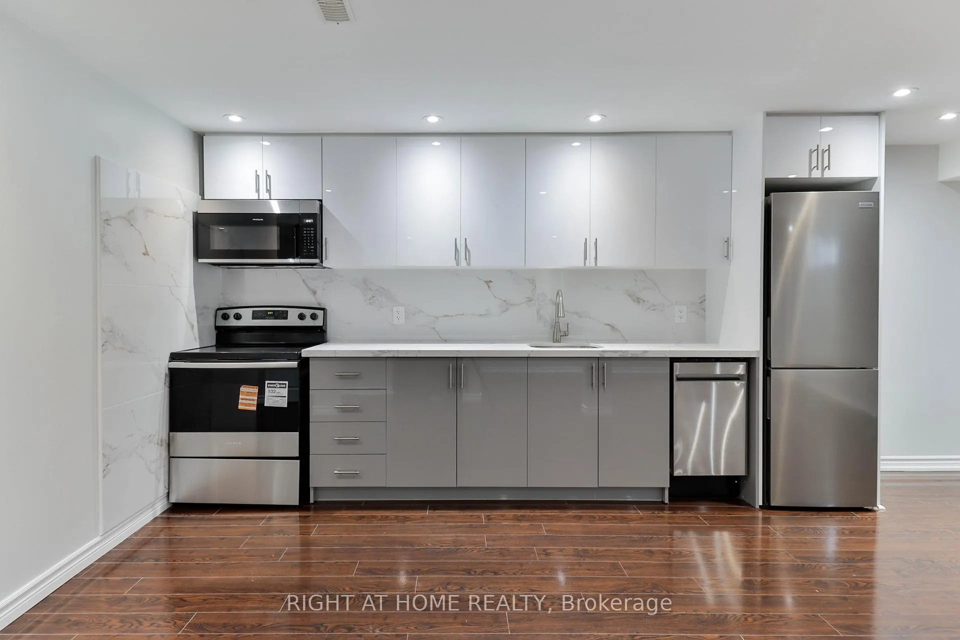 Photo 1 of Unit Bsmt, 186 Cosgrove Drive, Oshawa, Windfields — HOMEH