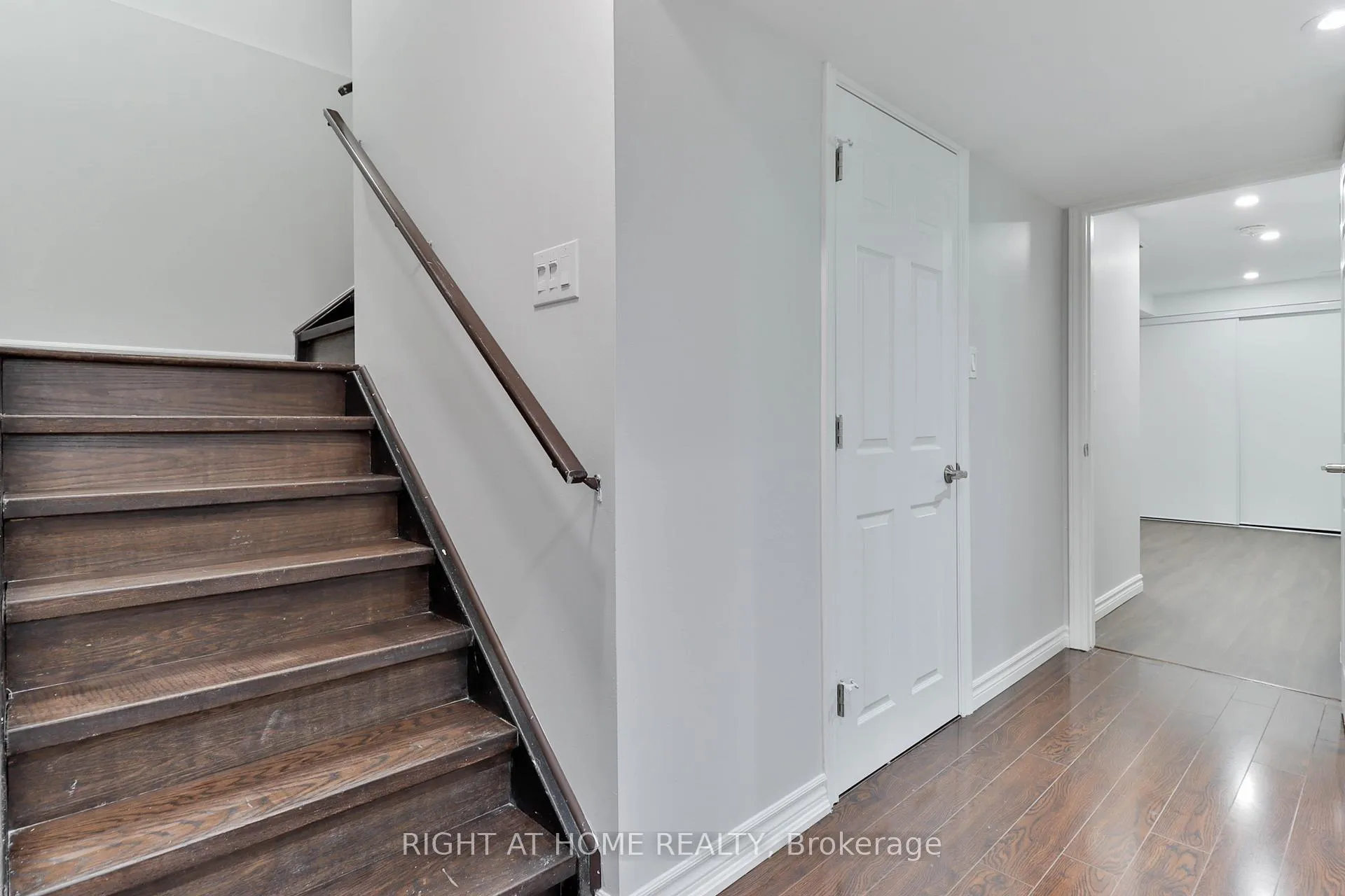 Photo 6 of Unit Bsmt, 186 Cosgrove Drive, Oshawa, Windfields — HOMEH