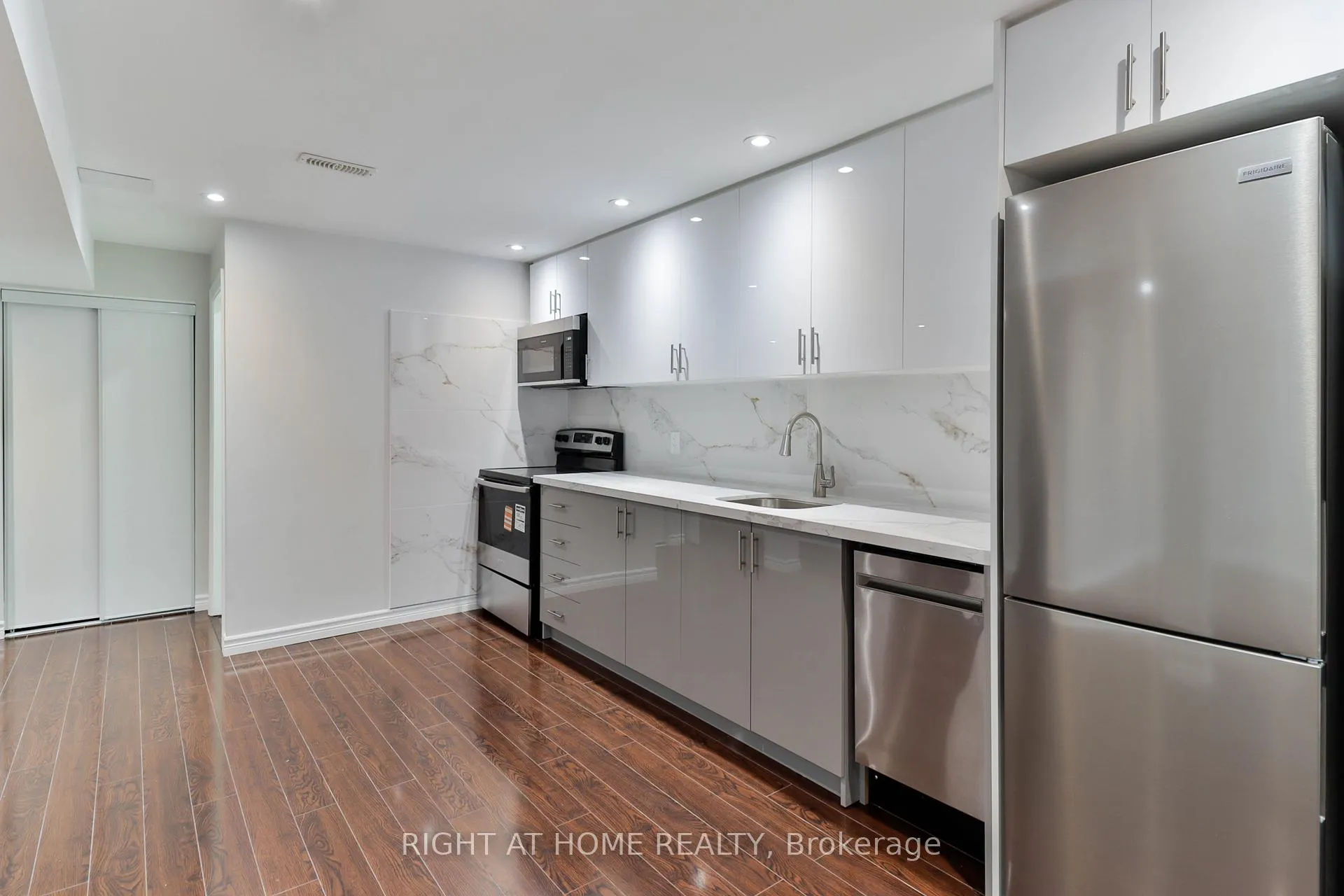 Photo 10 of Unit Bsmt, 186 Cosgrove Drive, Oshawa, Windfields — HOMEH