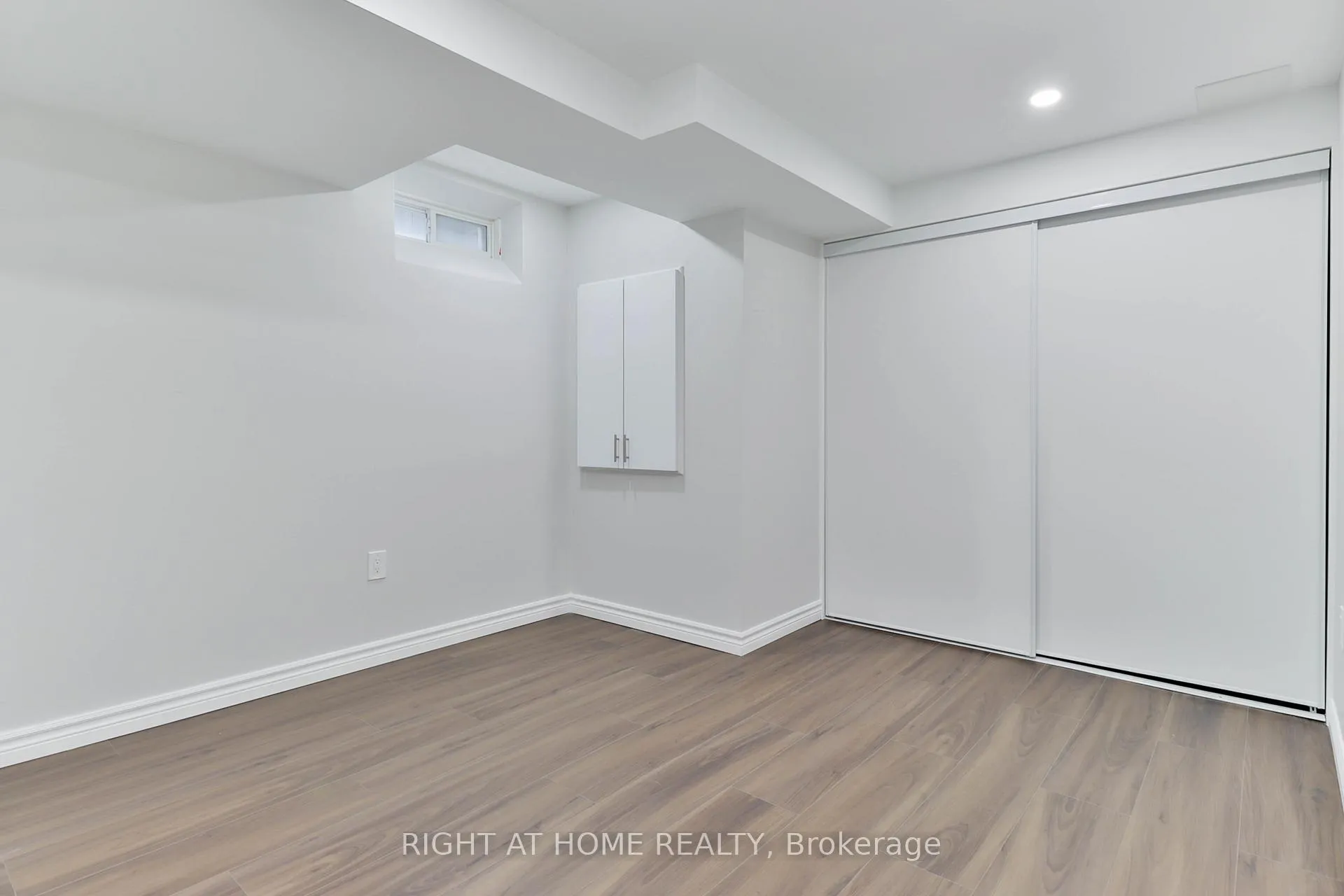 Photo 18 of Unit Bsmt, 186 Cosgrove Drive, Oshawa, Windfields — HOMEH