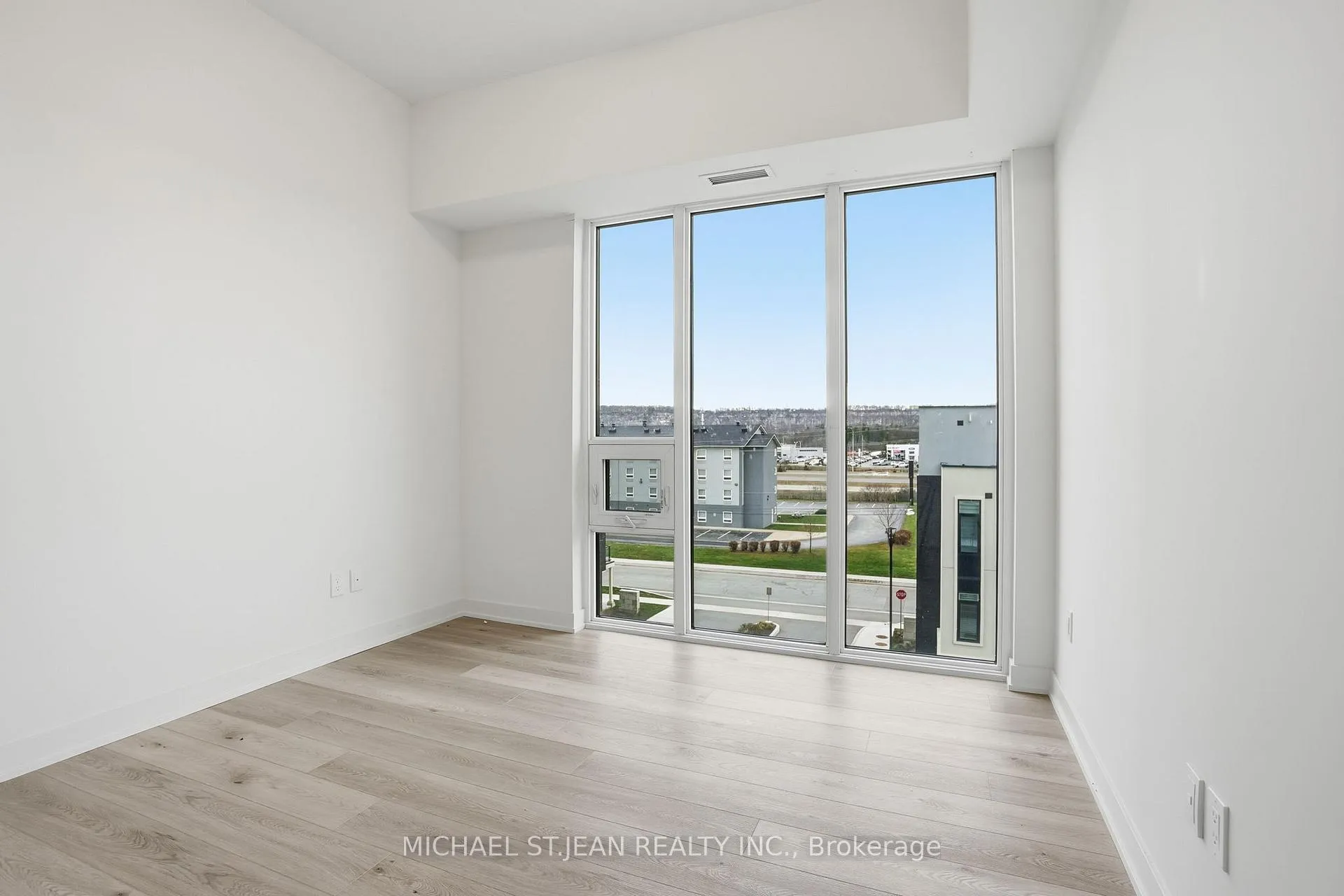Photo 22 of Unit 402, 385 Winston Road, Grimsby, Grimsby Beach — HOMEH