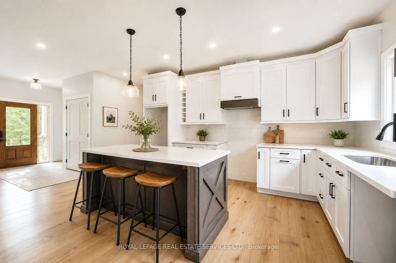 Photo 4 of 99 Tall Pines Drive, Tiny, Rural Tiny — HOMEH
