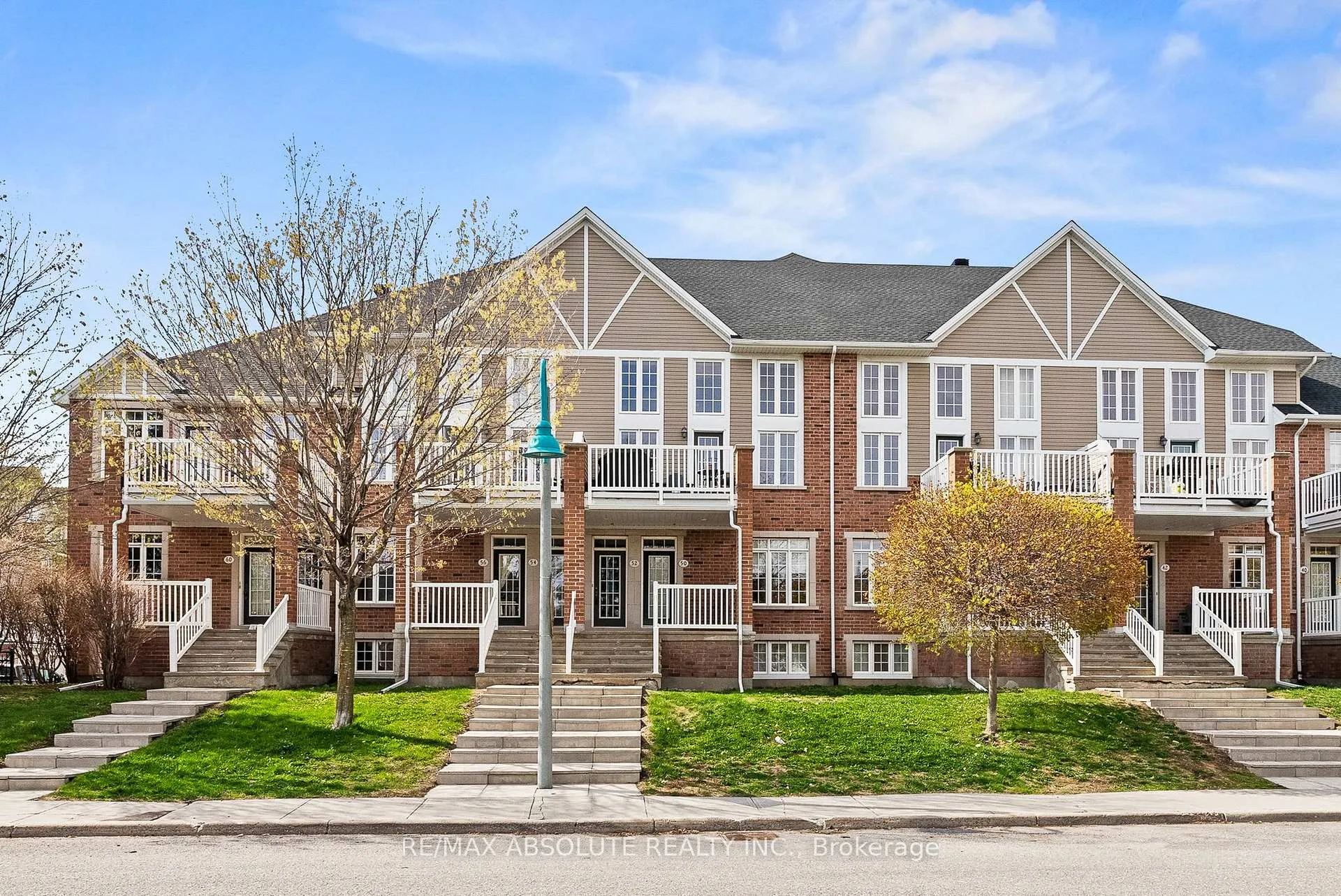 Photo 1 of 52 Edenvale Drive, Ottawa, Kanata - Beaverbrook — HOMEH