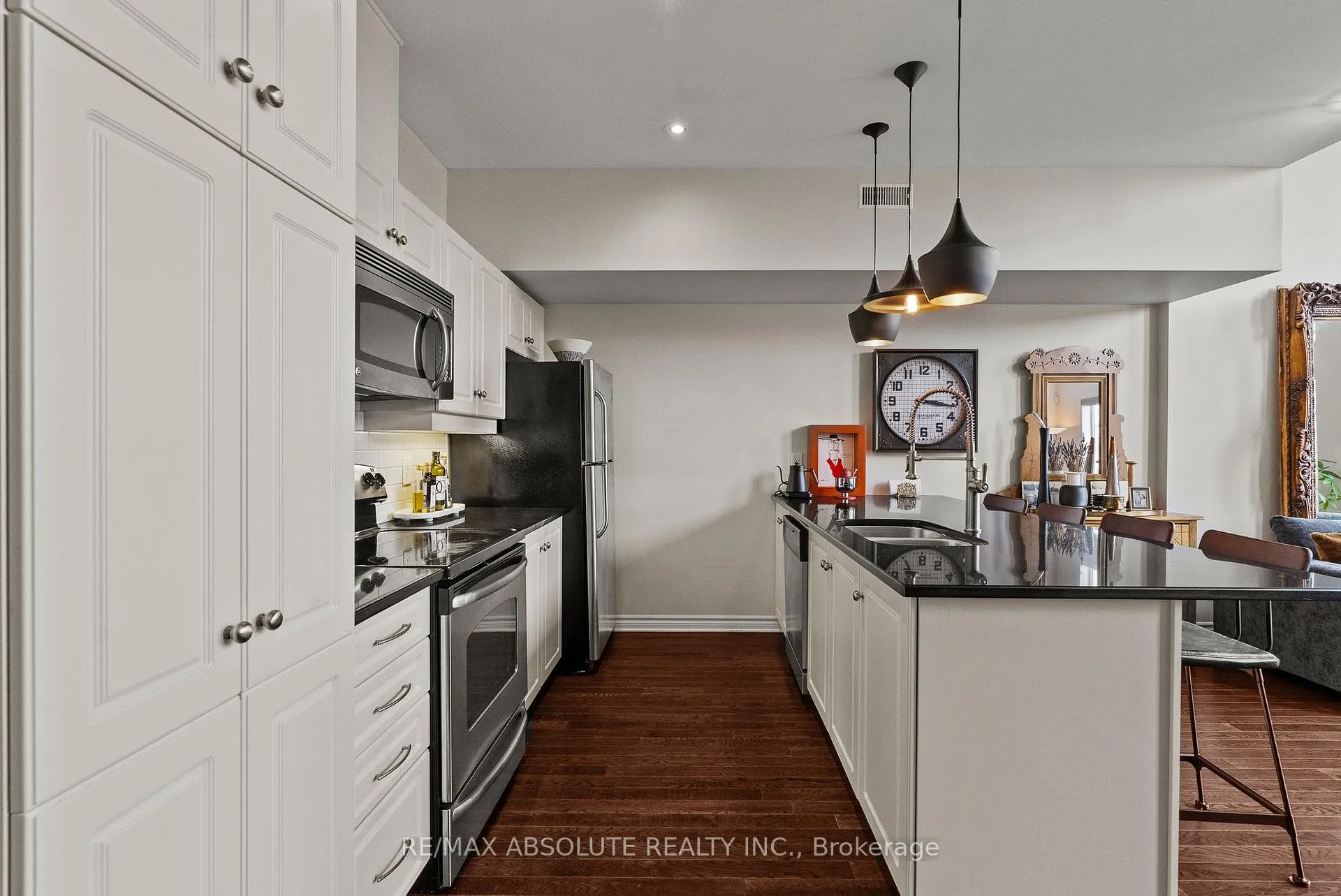 Photo 12 of 52 Edenvale Drive, Ottawa, Kanata - Beaverbrook — HOMEH